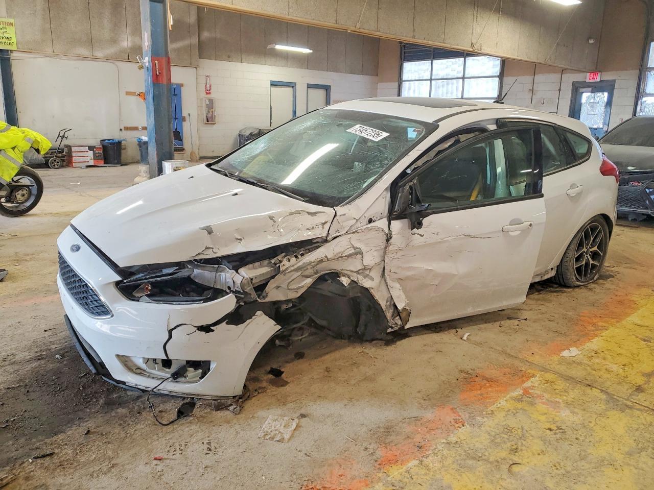 2017 Ford Focus, Sel