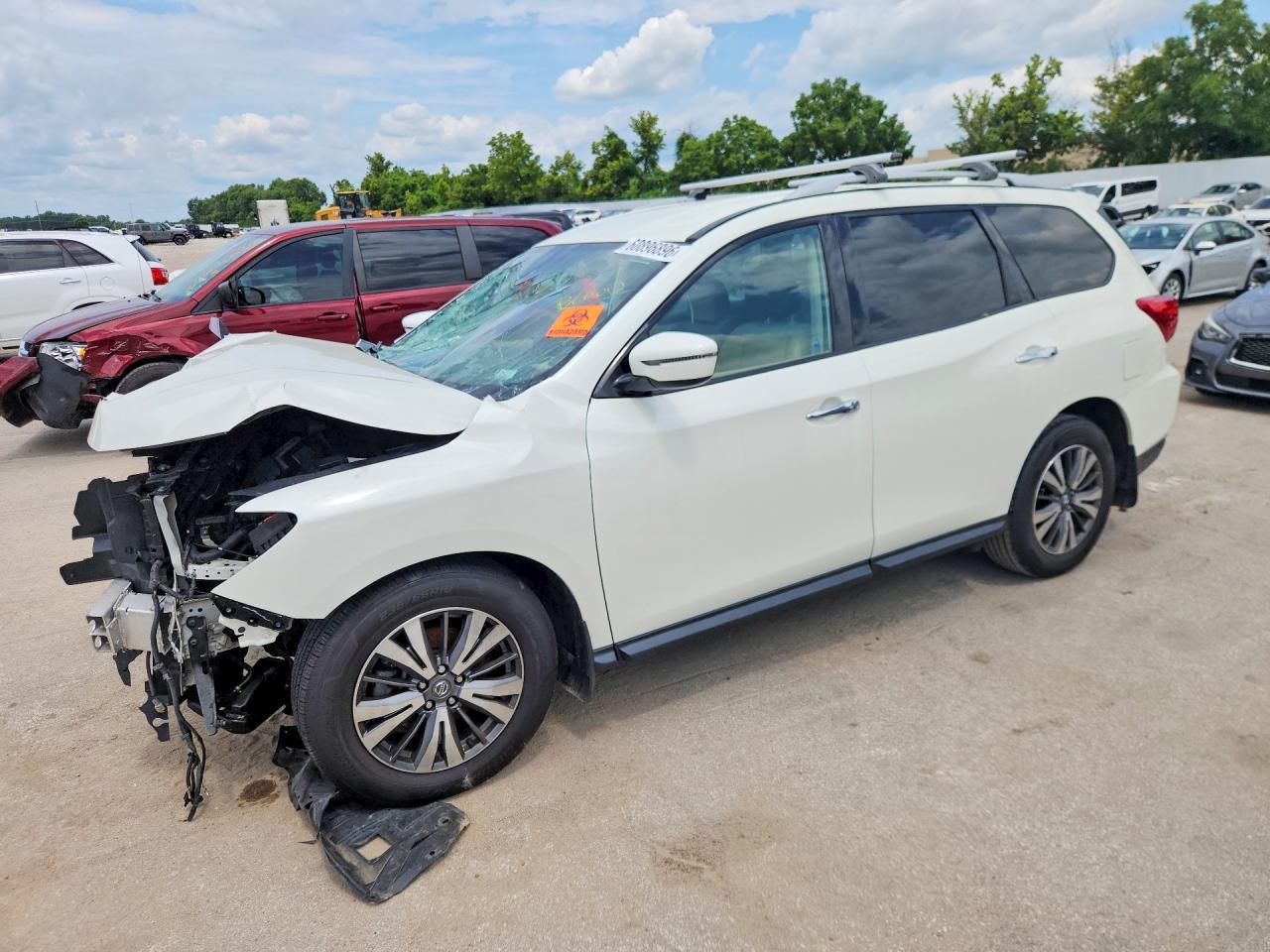 2020 Nissan Pathfinder, SV