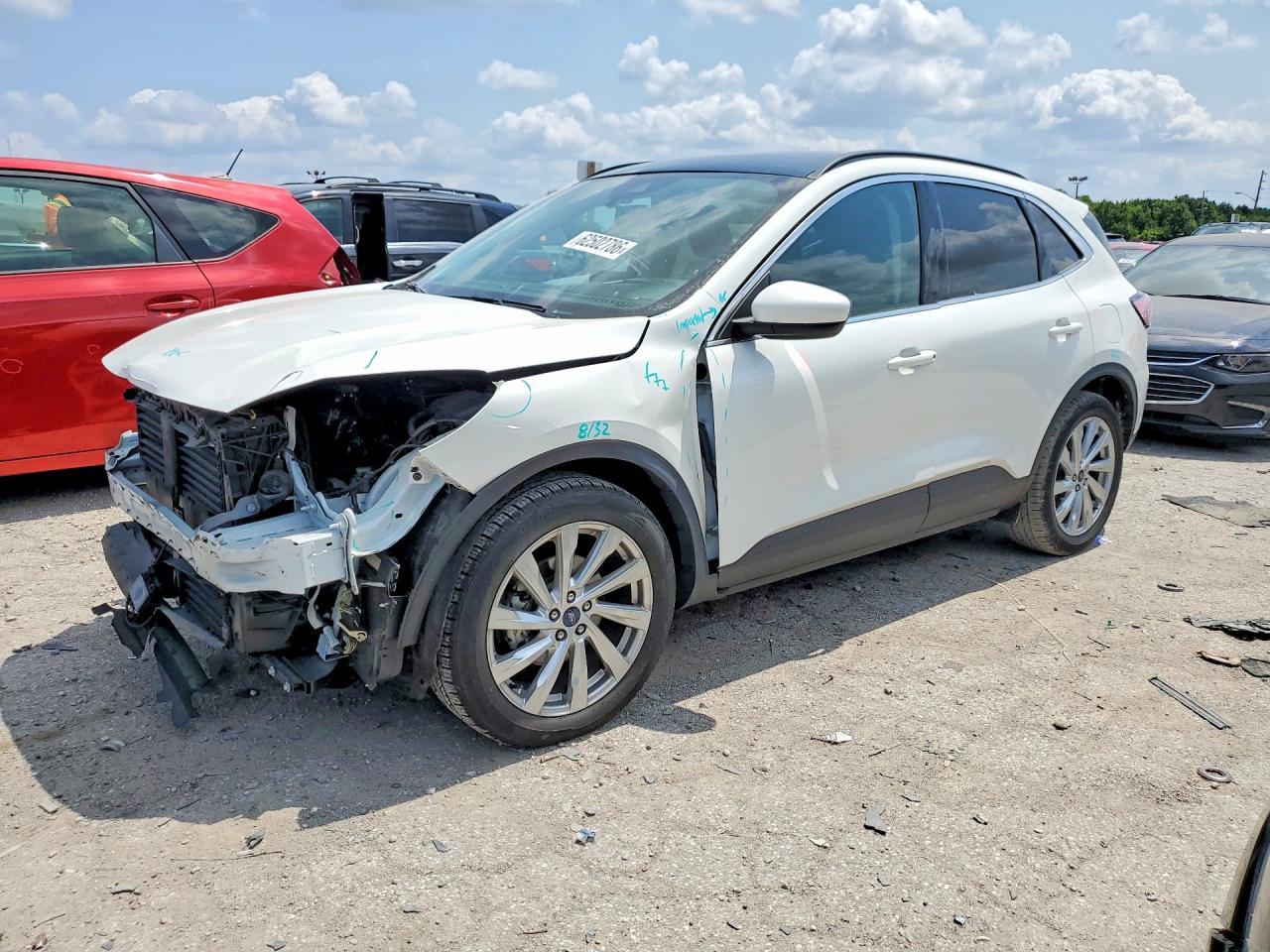 2021 Ford Escape, Titanium