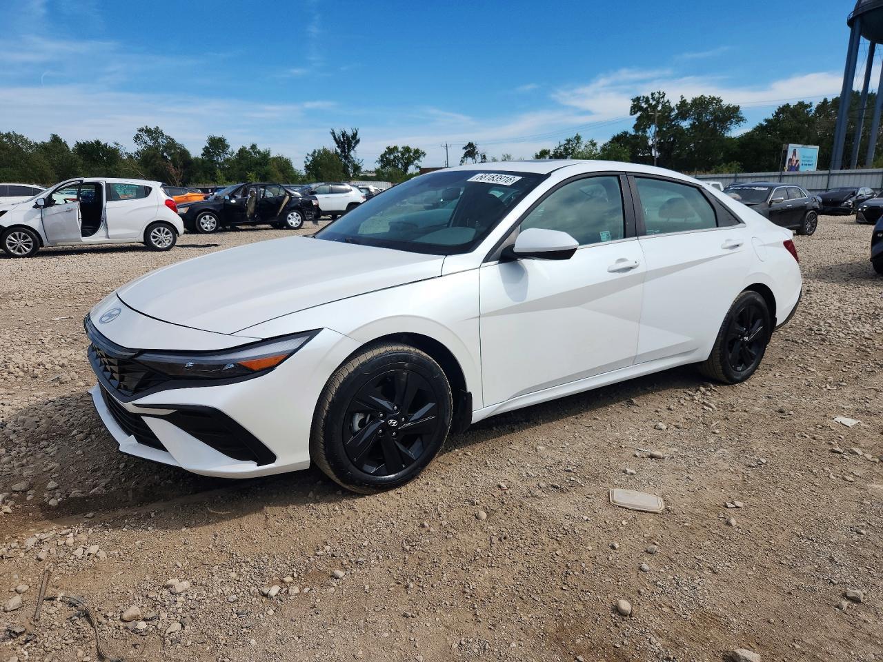 2025 Hyundai Elantra, Sel Con...