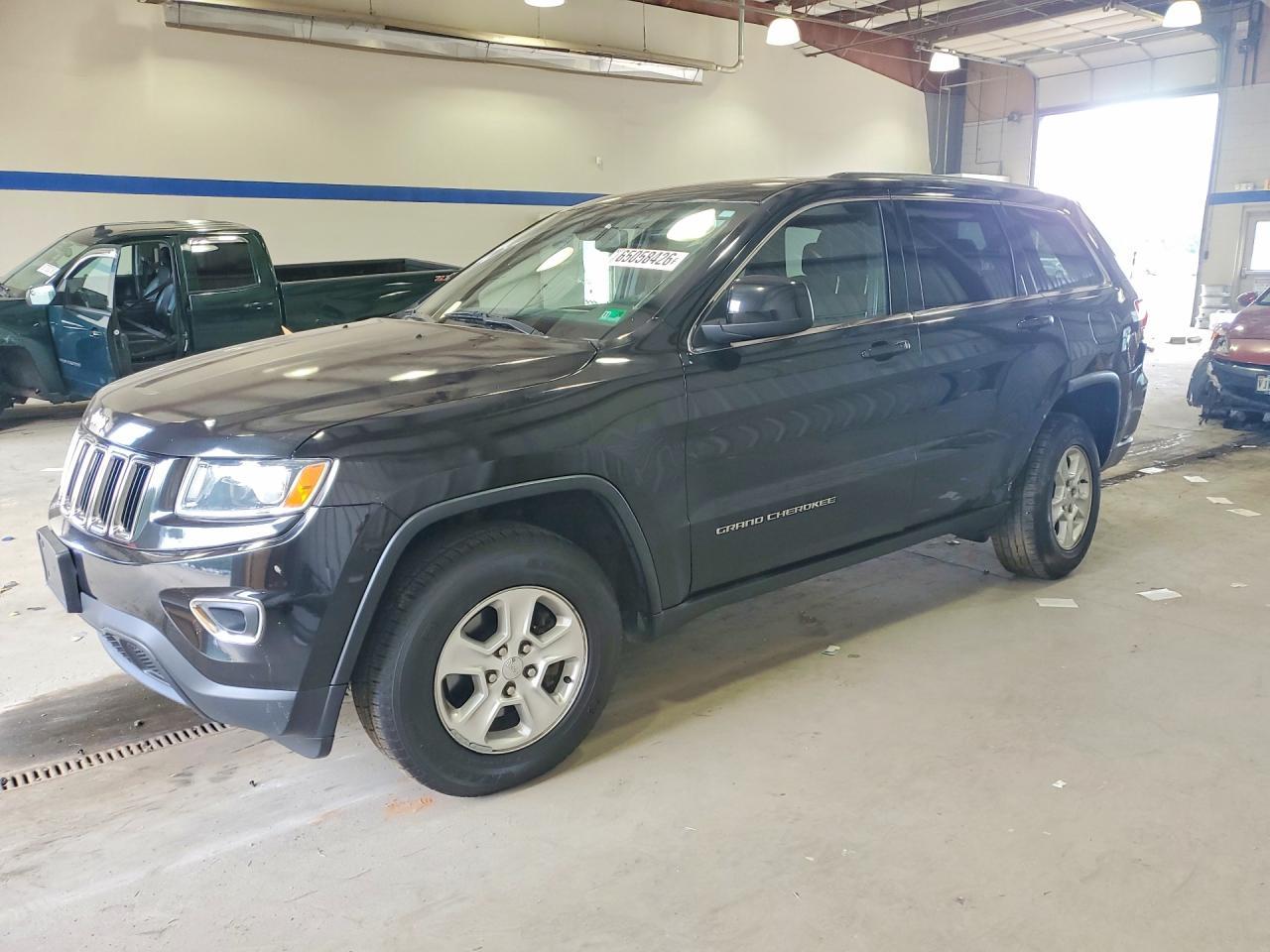 2015 Jeep Grand Cherokee, Laredo