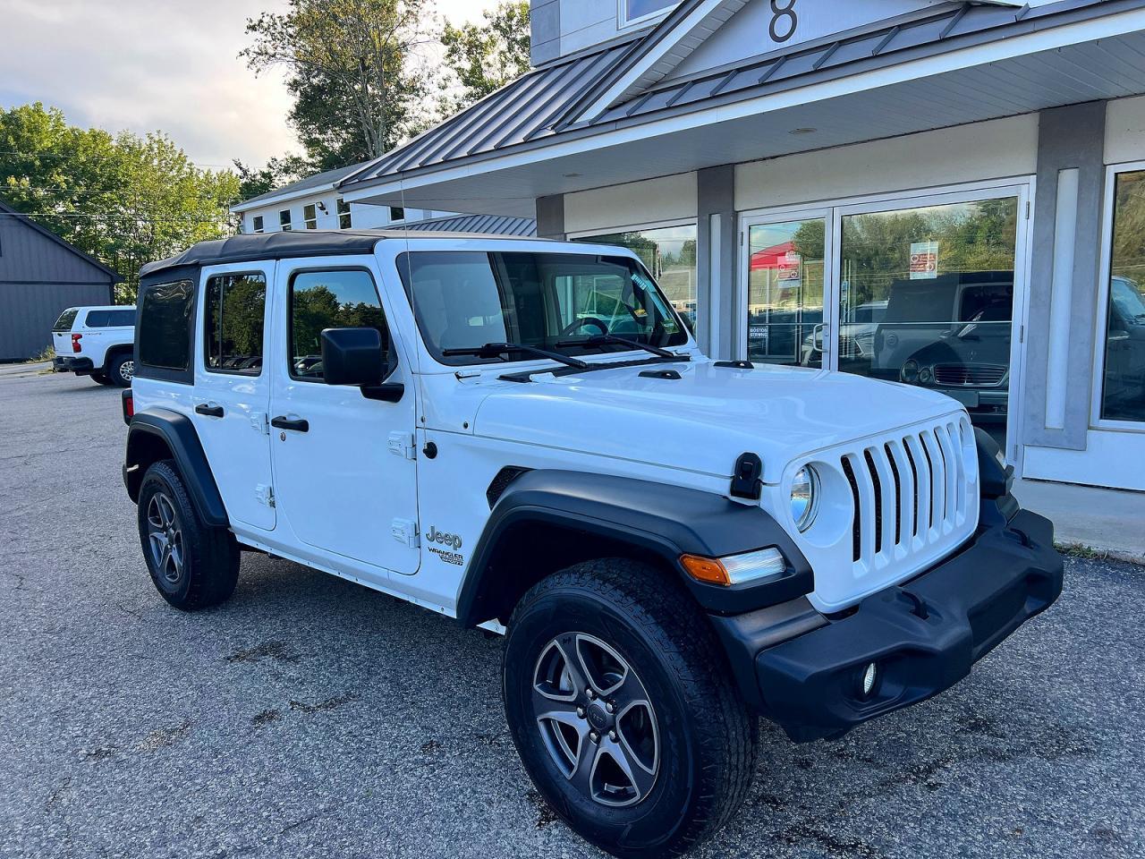 2018 Jeep Wrangler, Sport