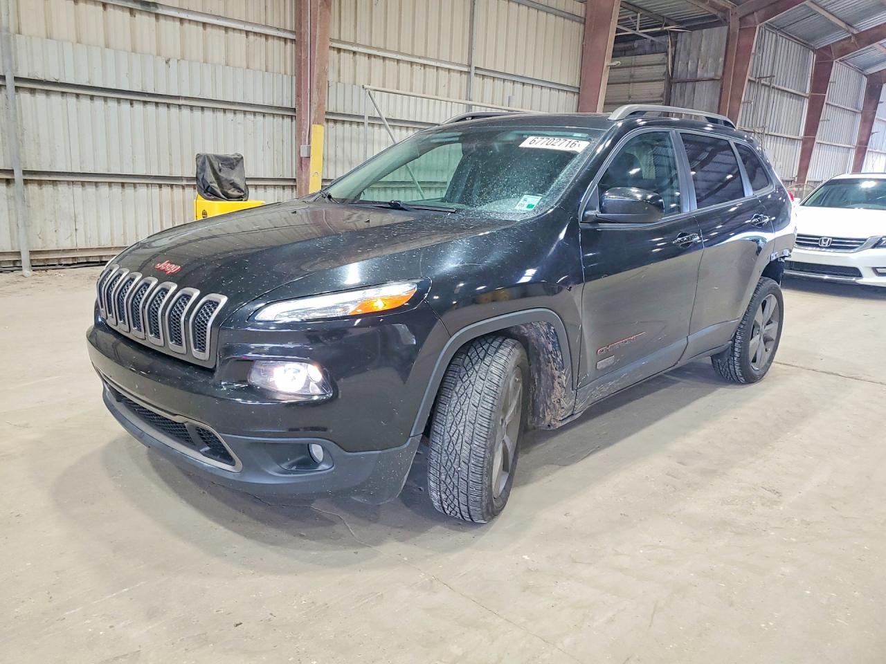 2016 Jeep Cherokee, Latitude