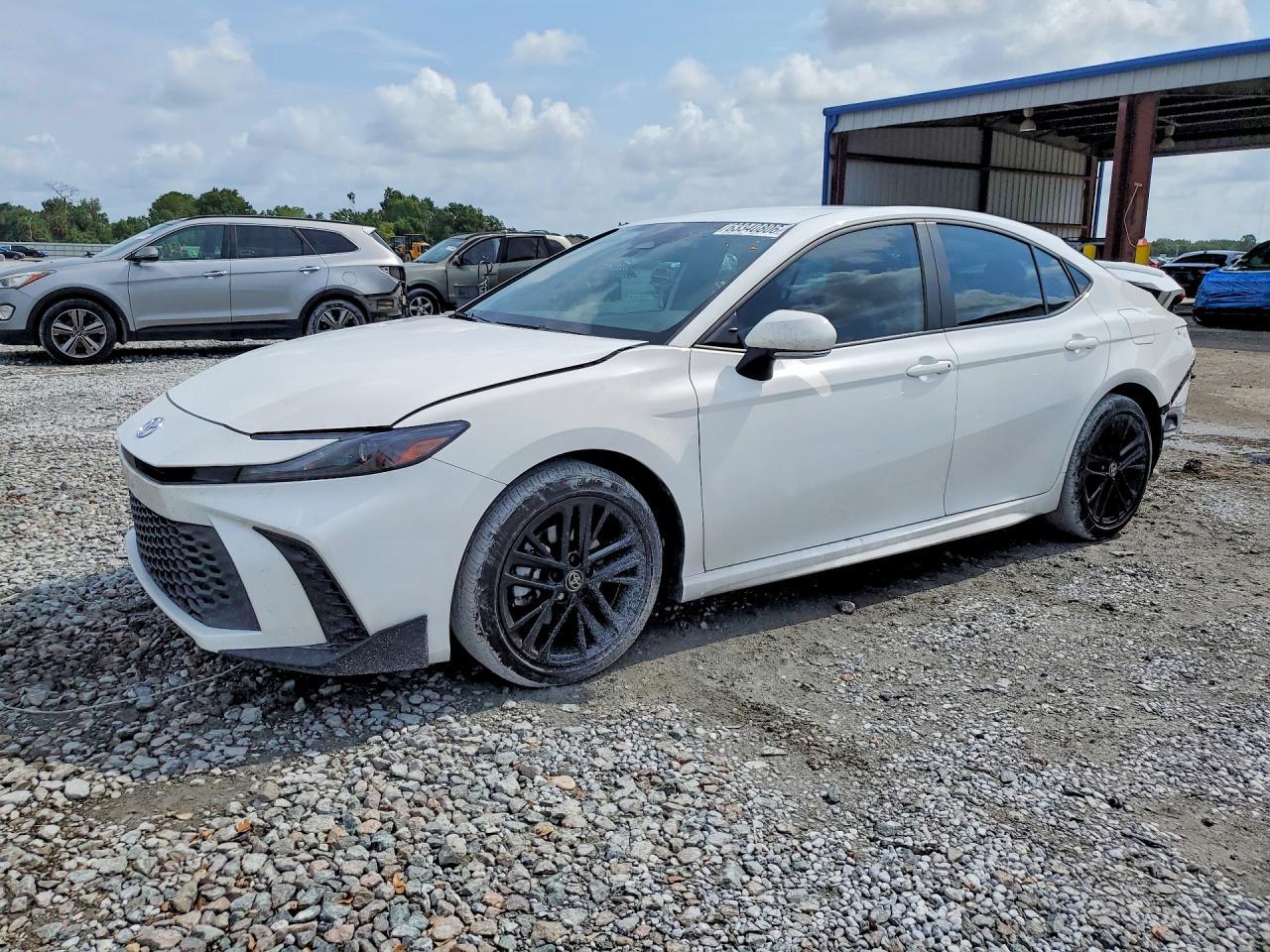 2025 Toyota Camry, SE