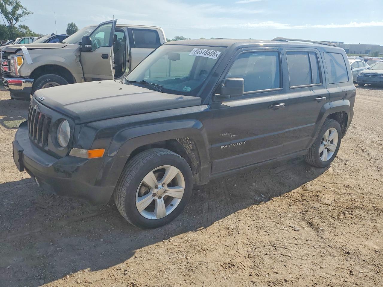 2016 Jeep Patriot, Latitude