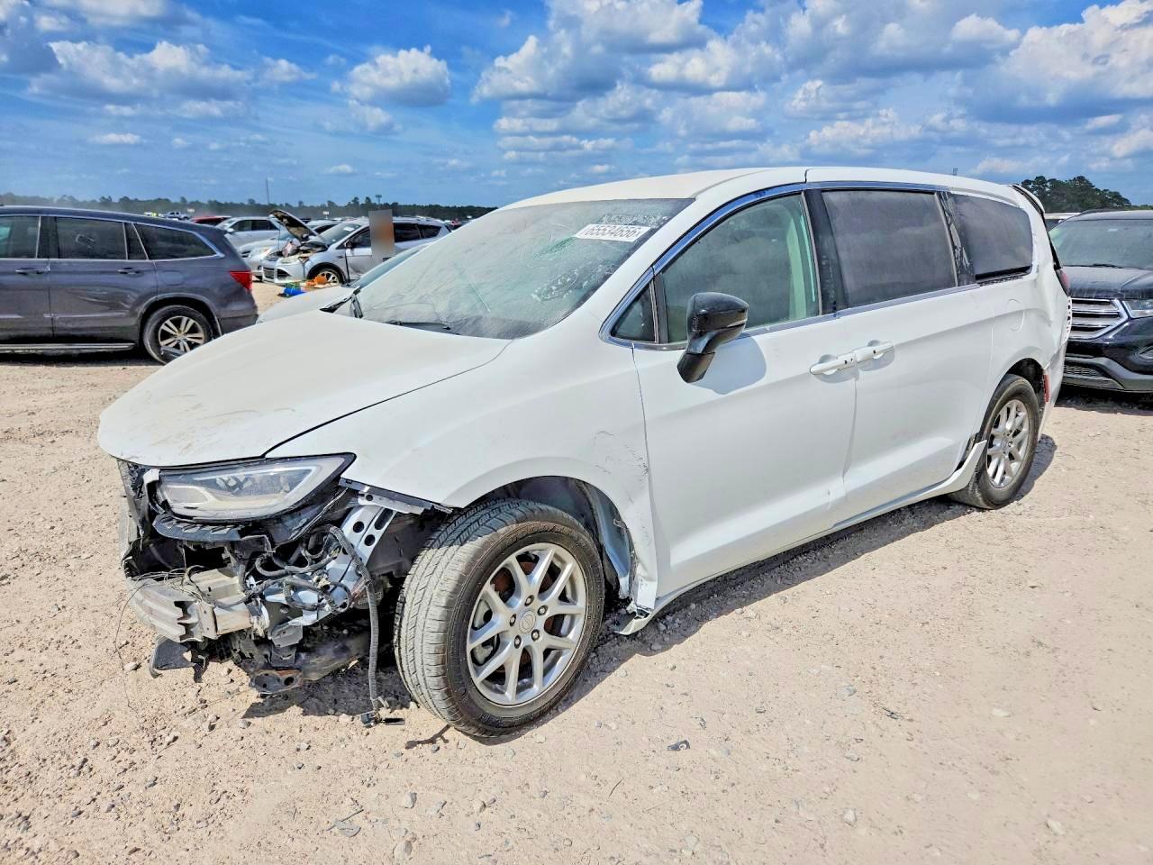 2024 Chrysler Pacifica, Touri...