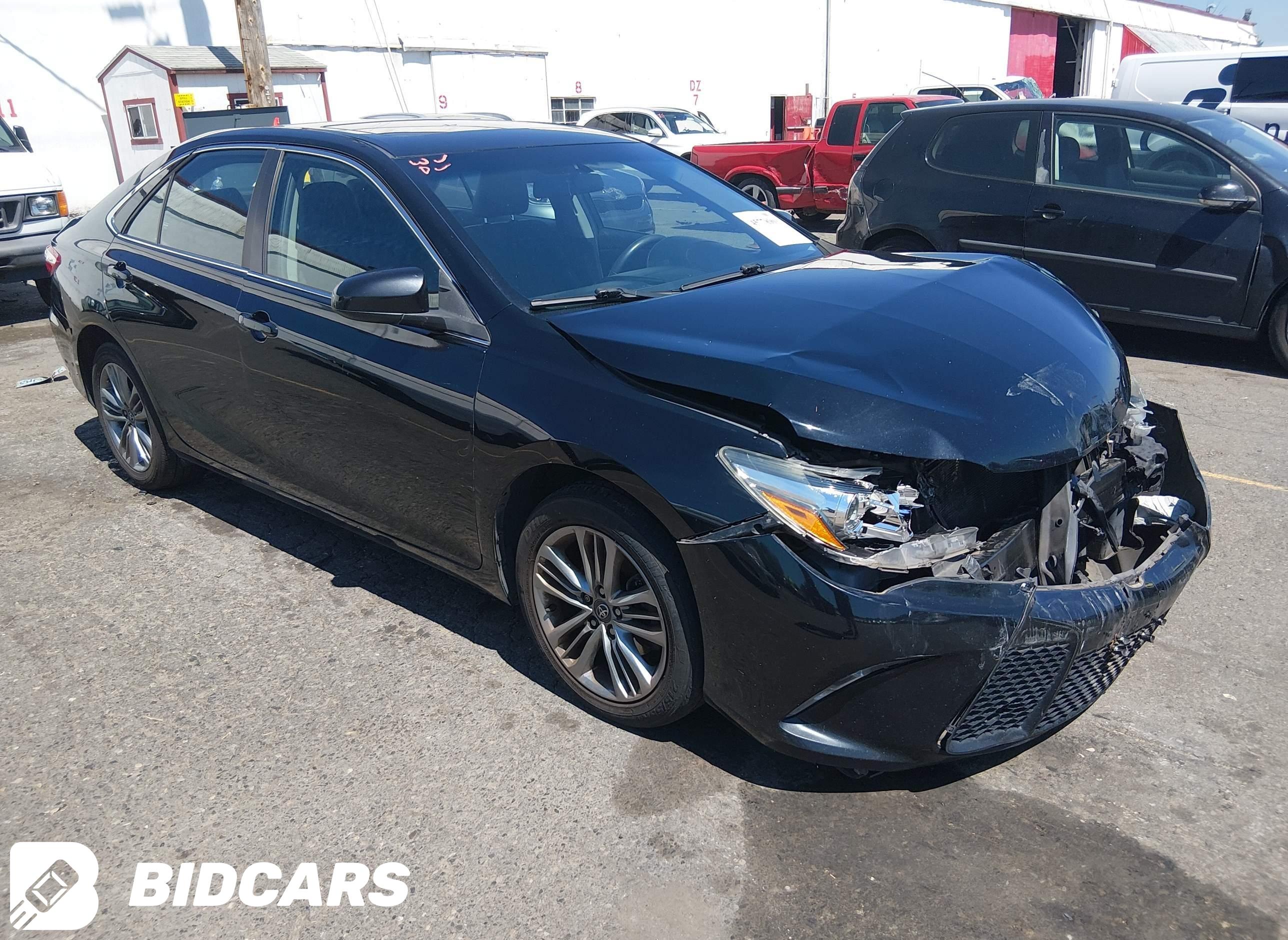 2016 Toyota Camry, SE
