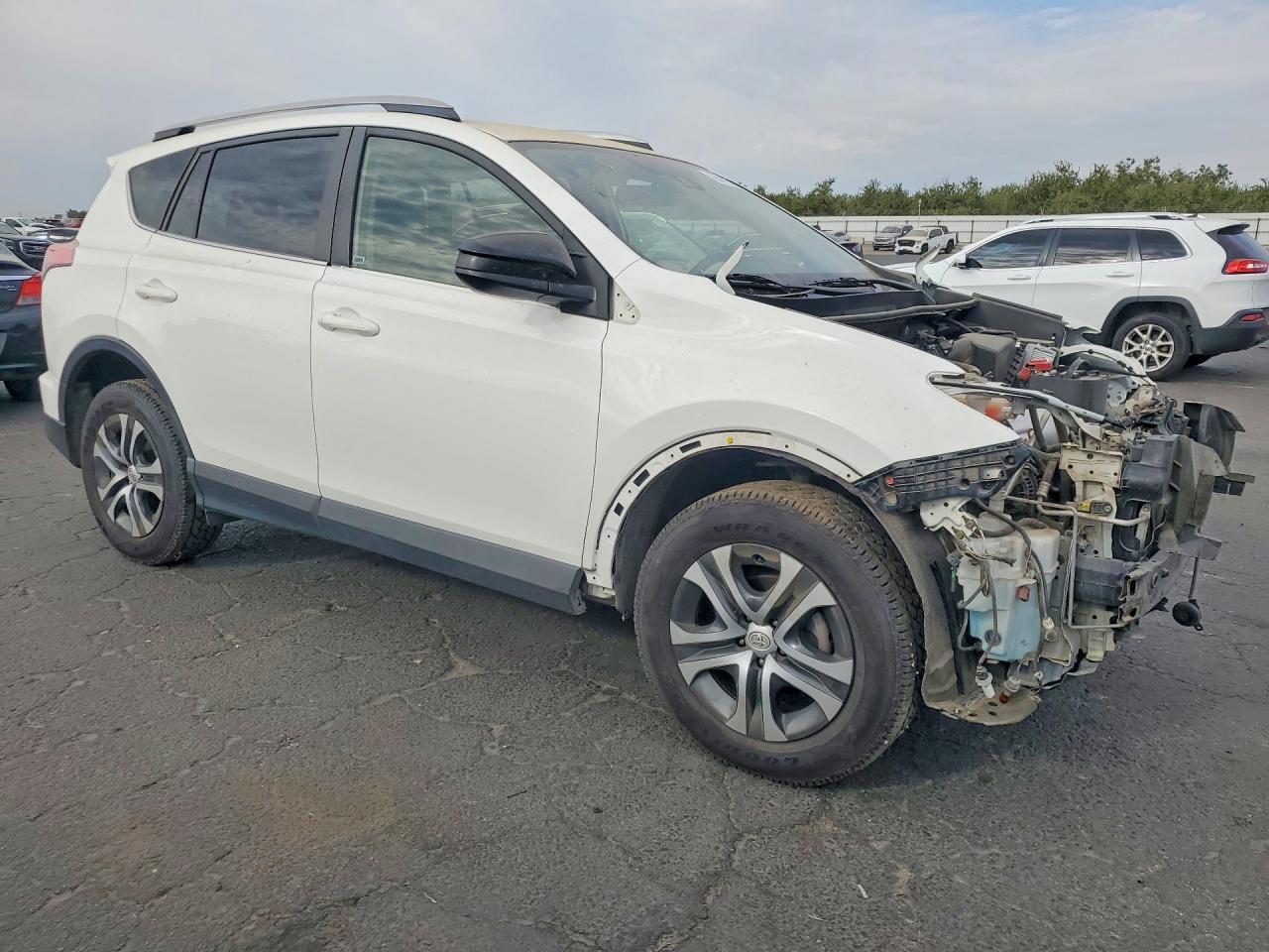 2018 Toyota RAV4, LE