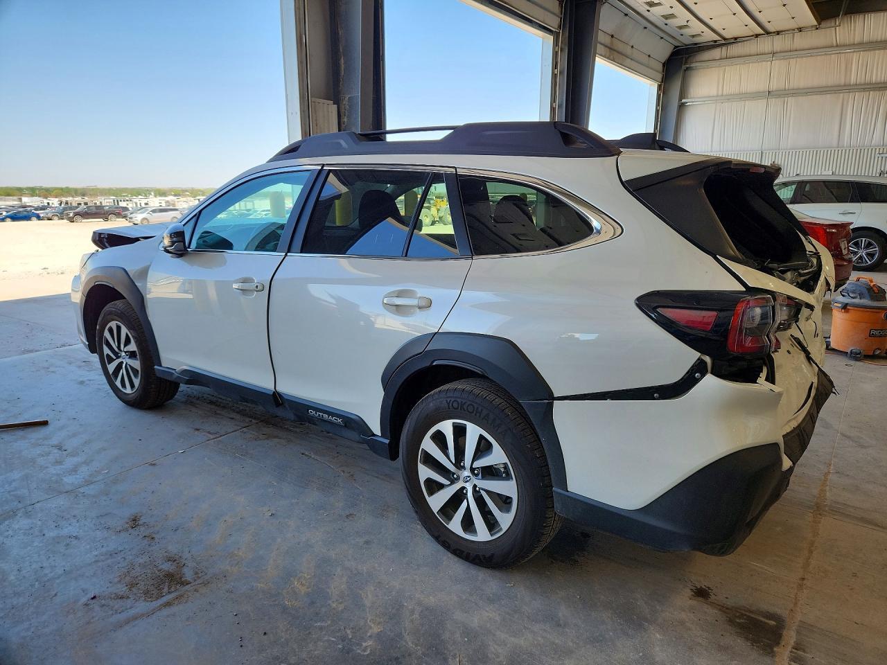2025 Subaru Outback, Premium