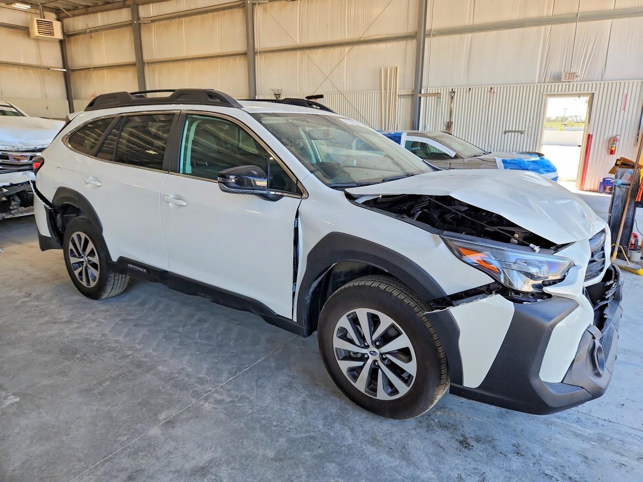 2025 Subaru Outback, Premium