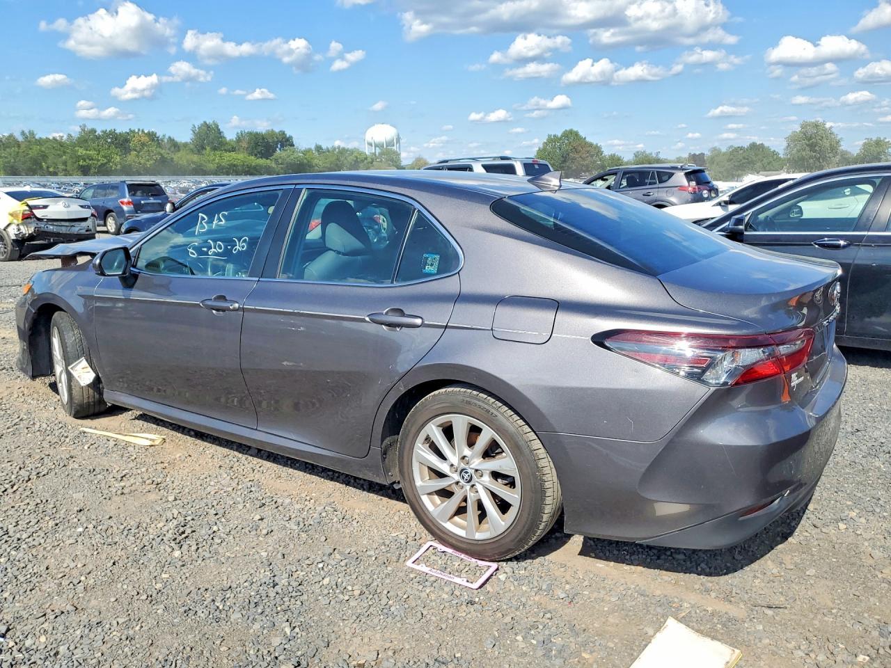 2021 Toyota Camry, LE