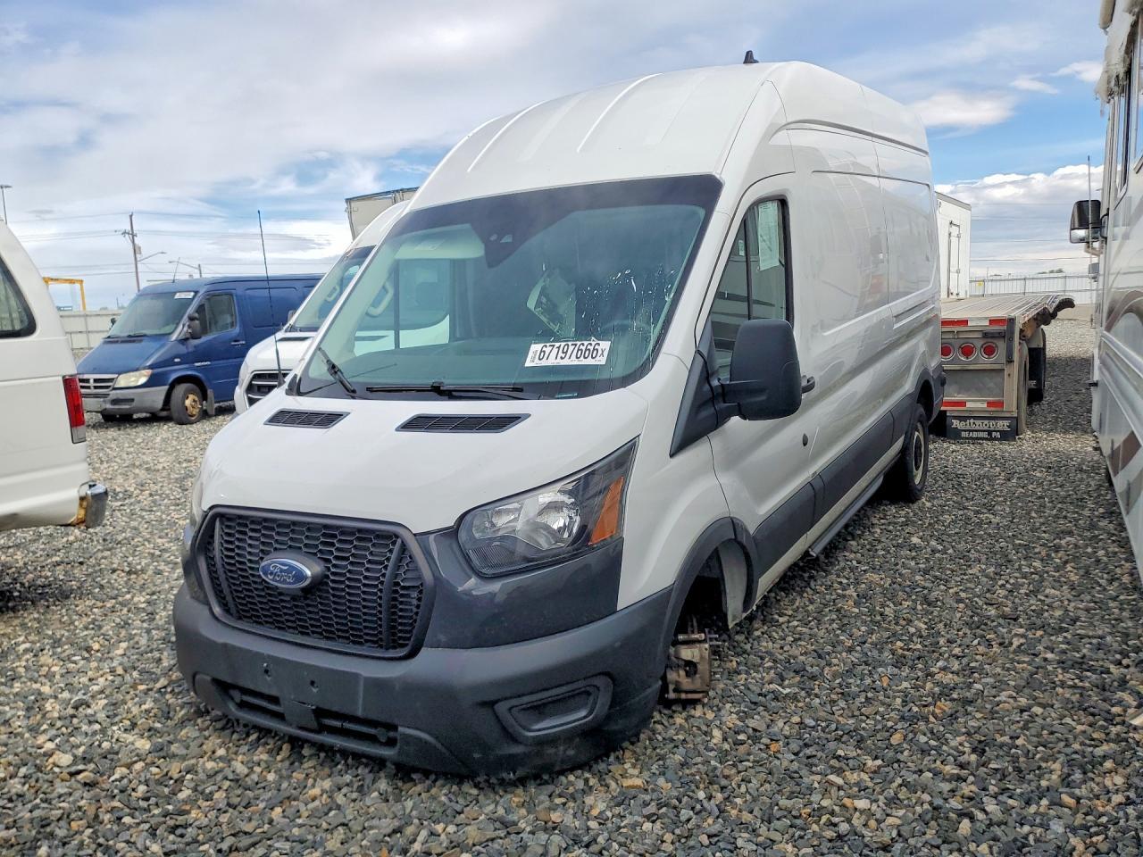 2022 Ford Transit, T-250