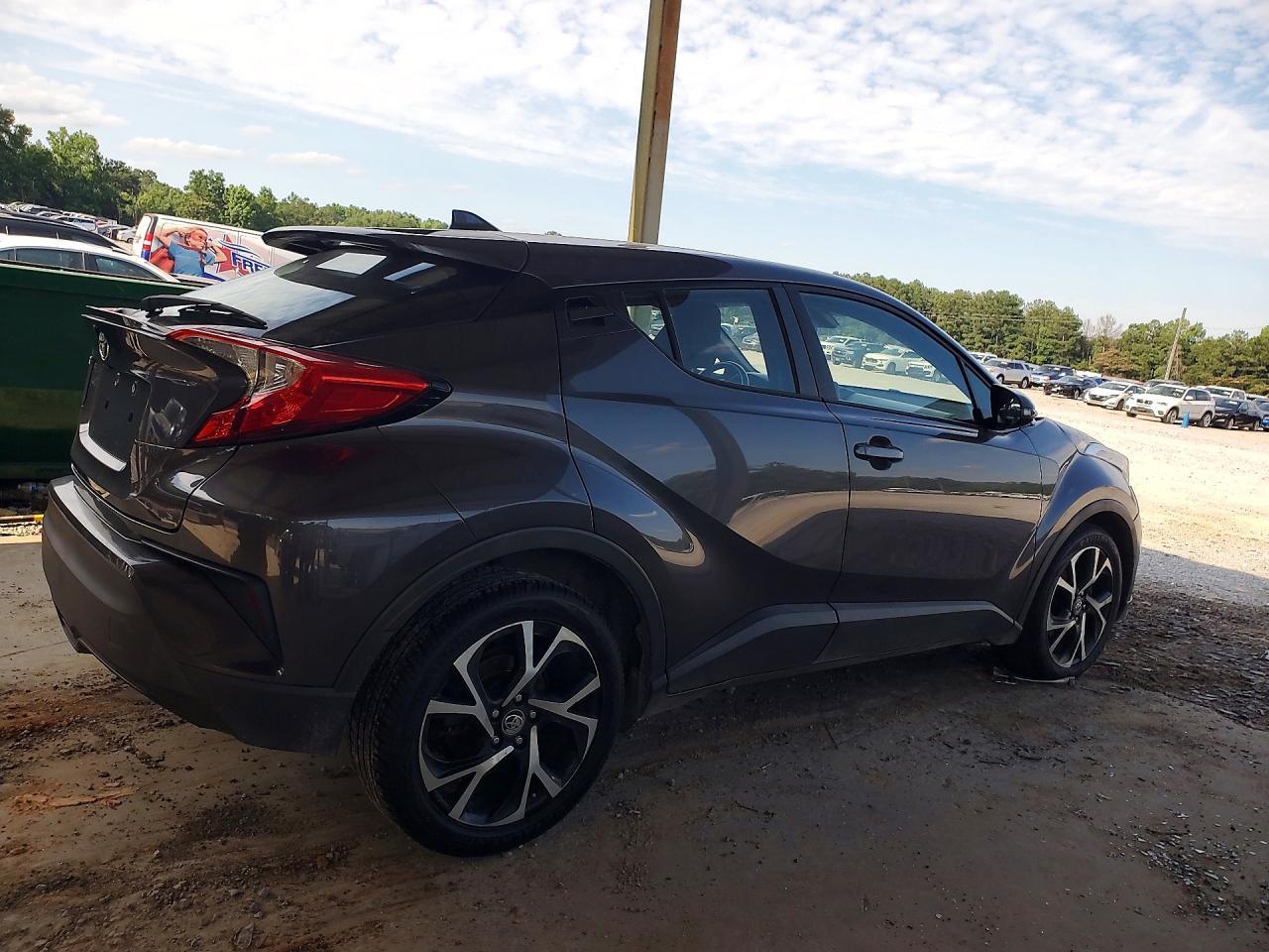 2018 Toyota C-HR, Xle