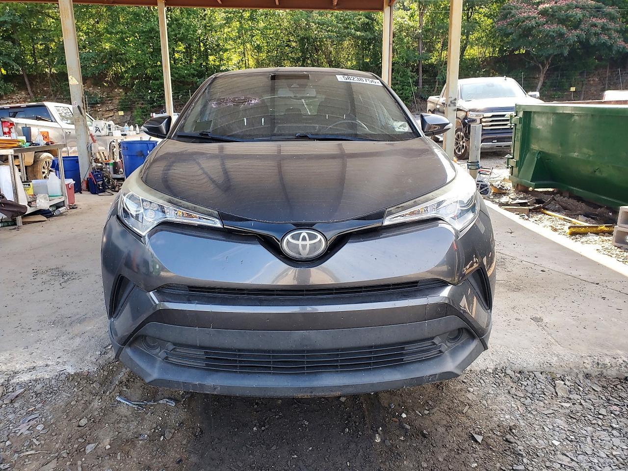 2018 Toyota C-HR, Xle