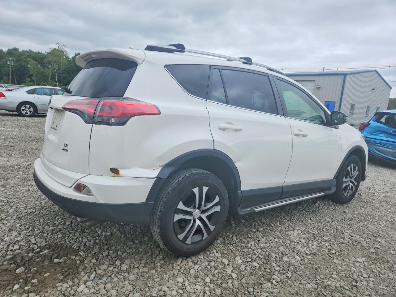 2018 Toyota RAV4, LE