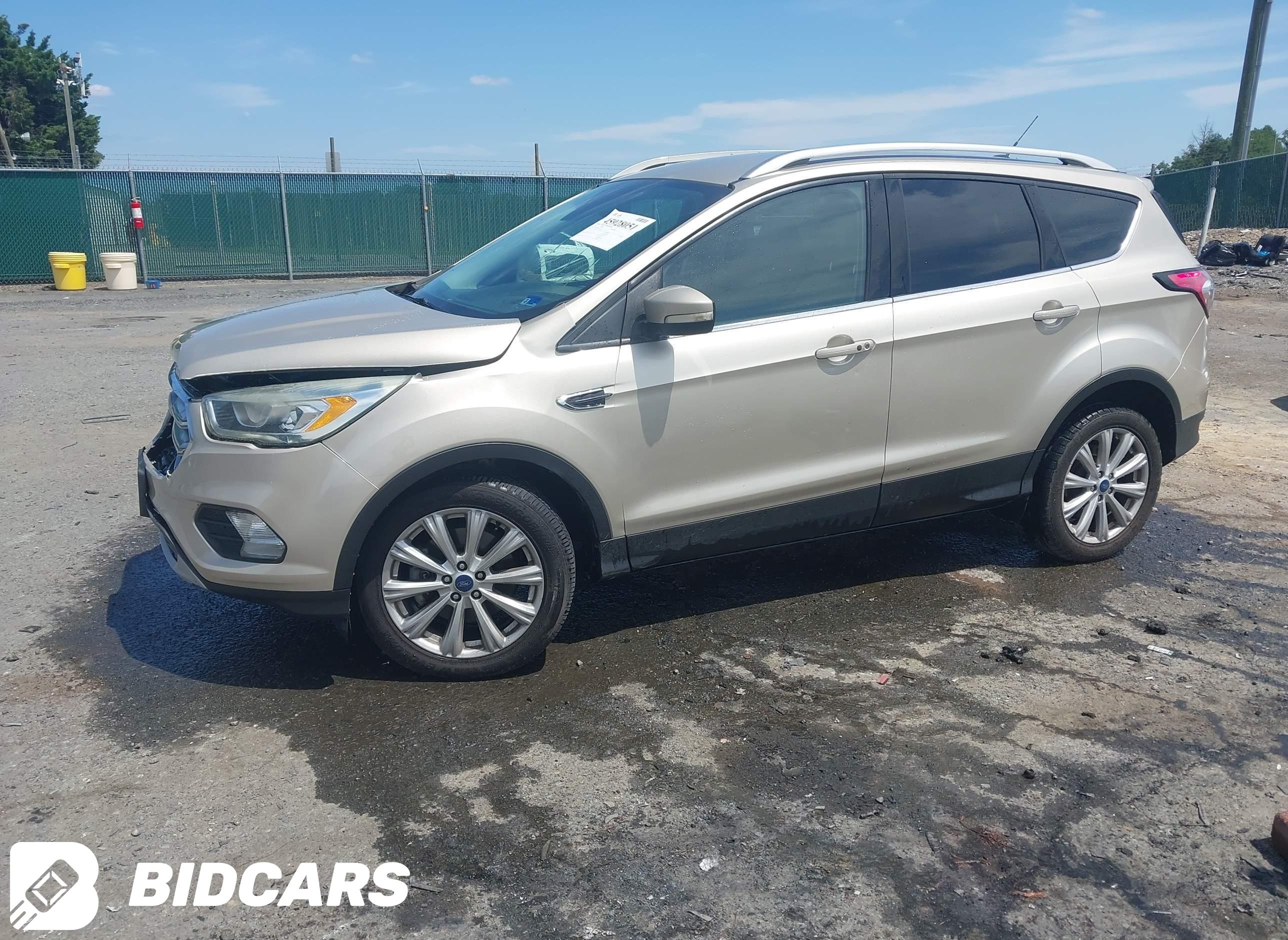 2017 Ford Escape, Titanium
