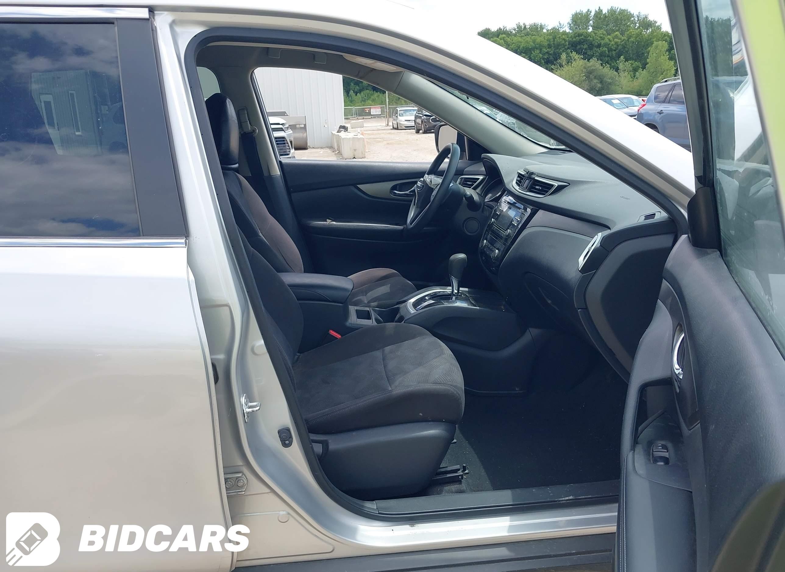 2015 Nissan Rogue, SV