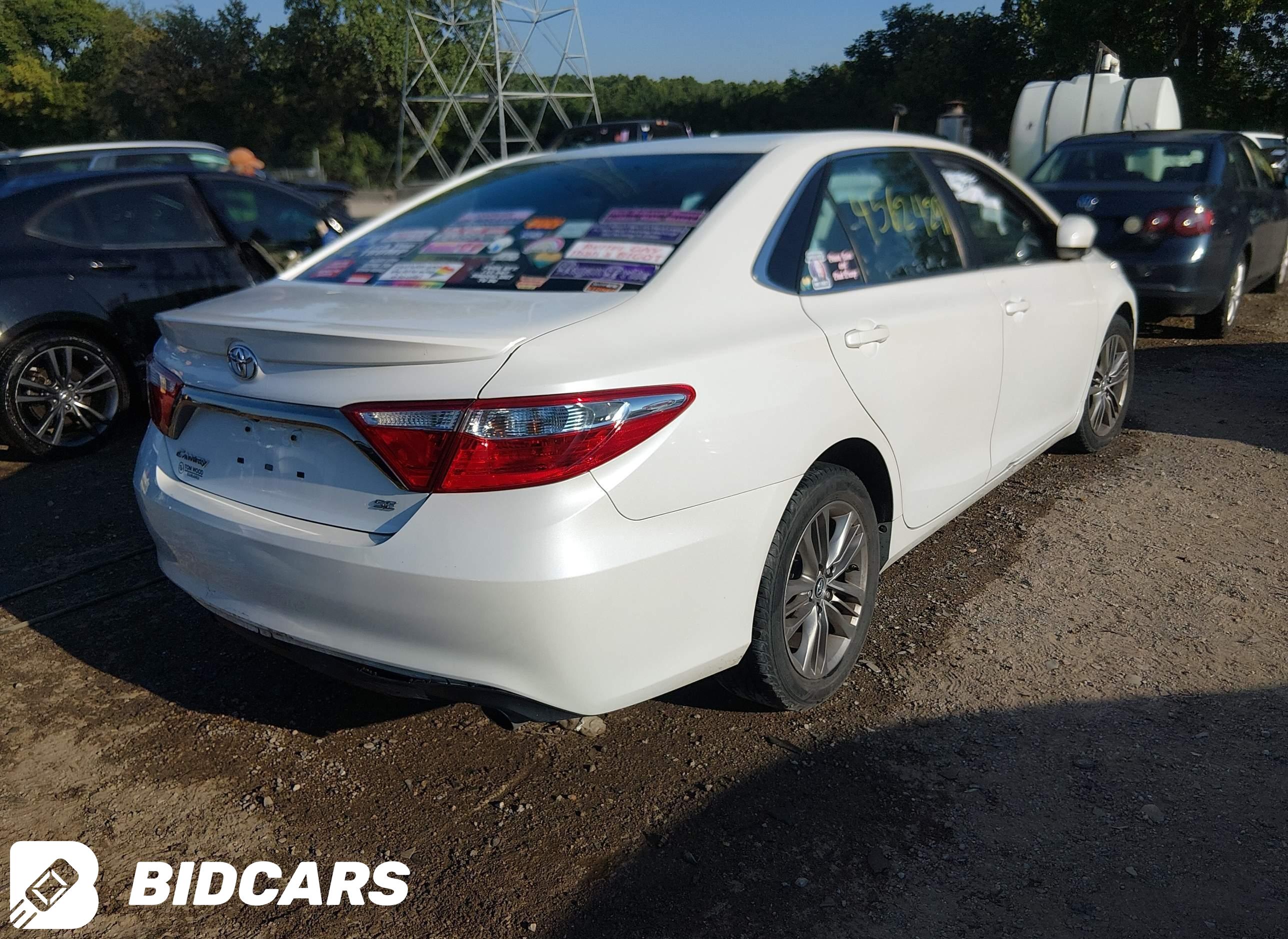 2016 Toyota Camry, SE