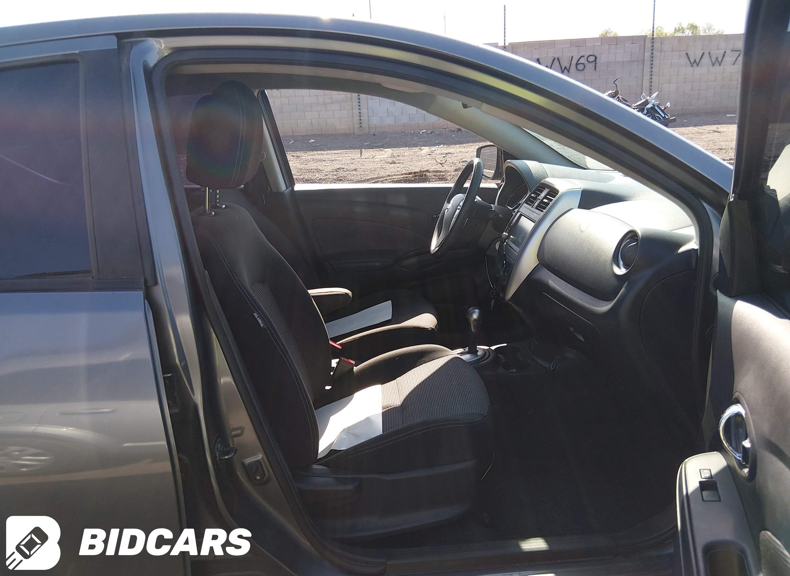 2019 Nissan Versa, 1.6 SV