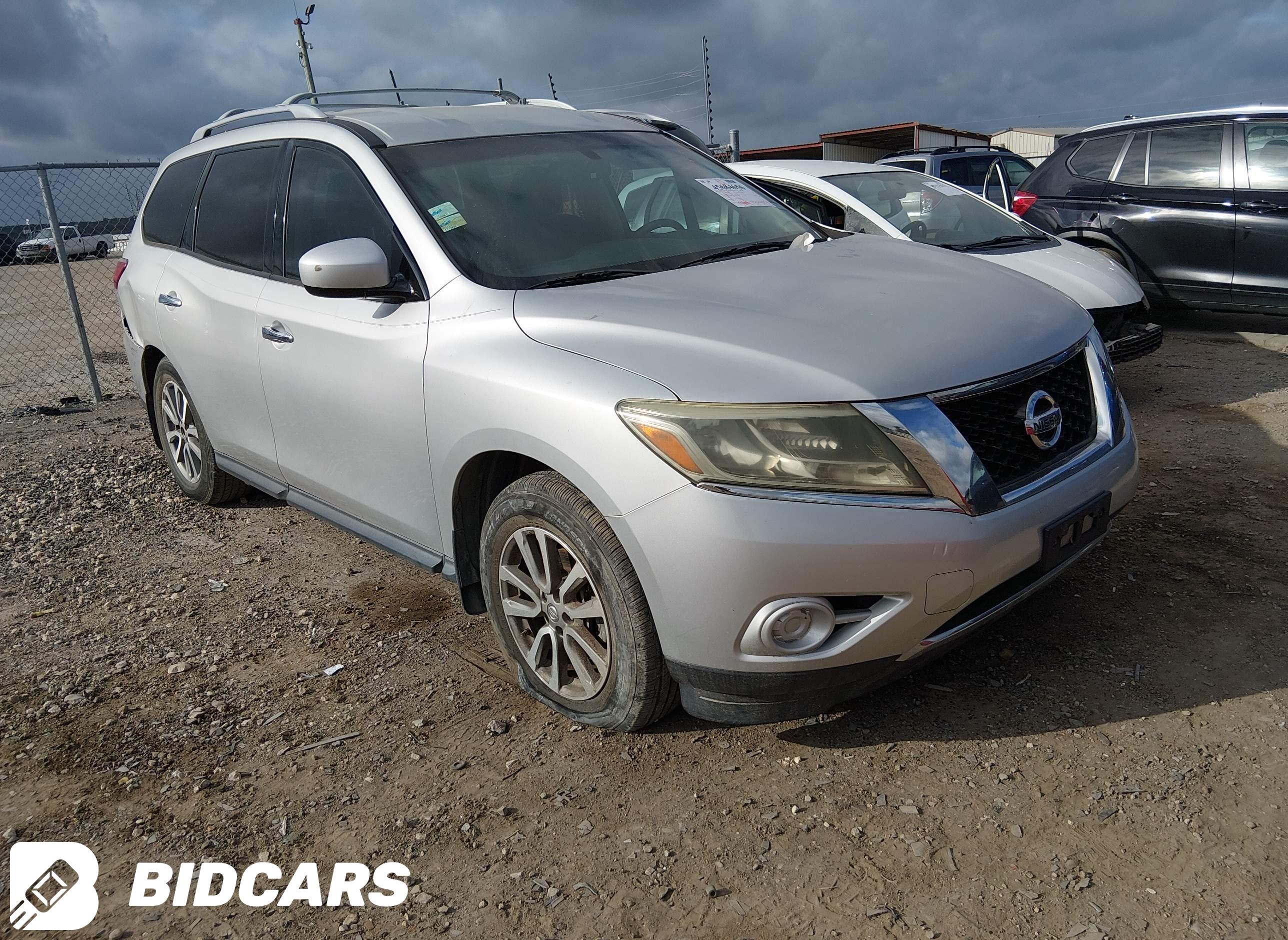 2015 Nissan Pathfinder, S