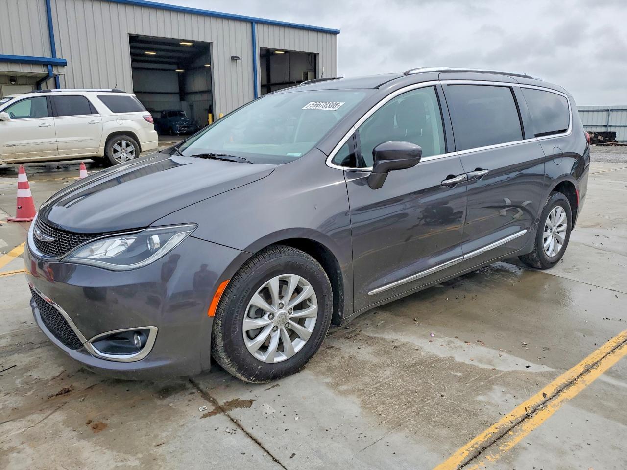 2018 Chrysler Pacifica, Touri...