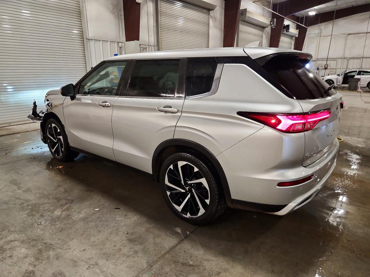2022 Mitsubishi Outlander, SE