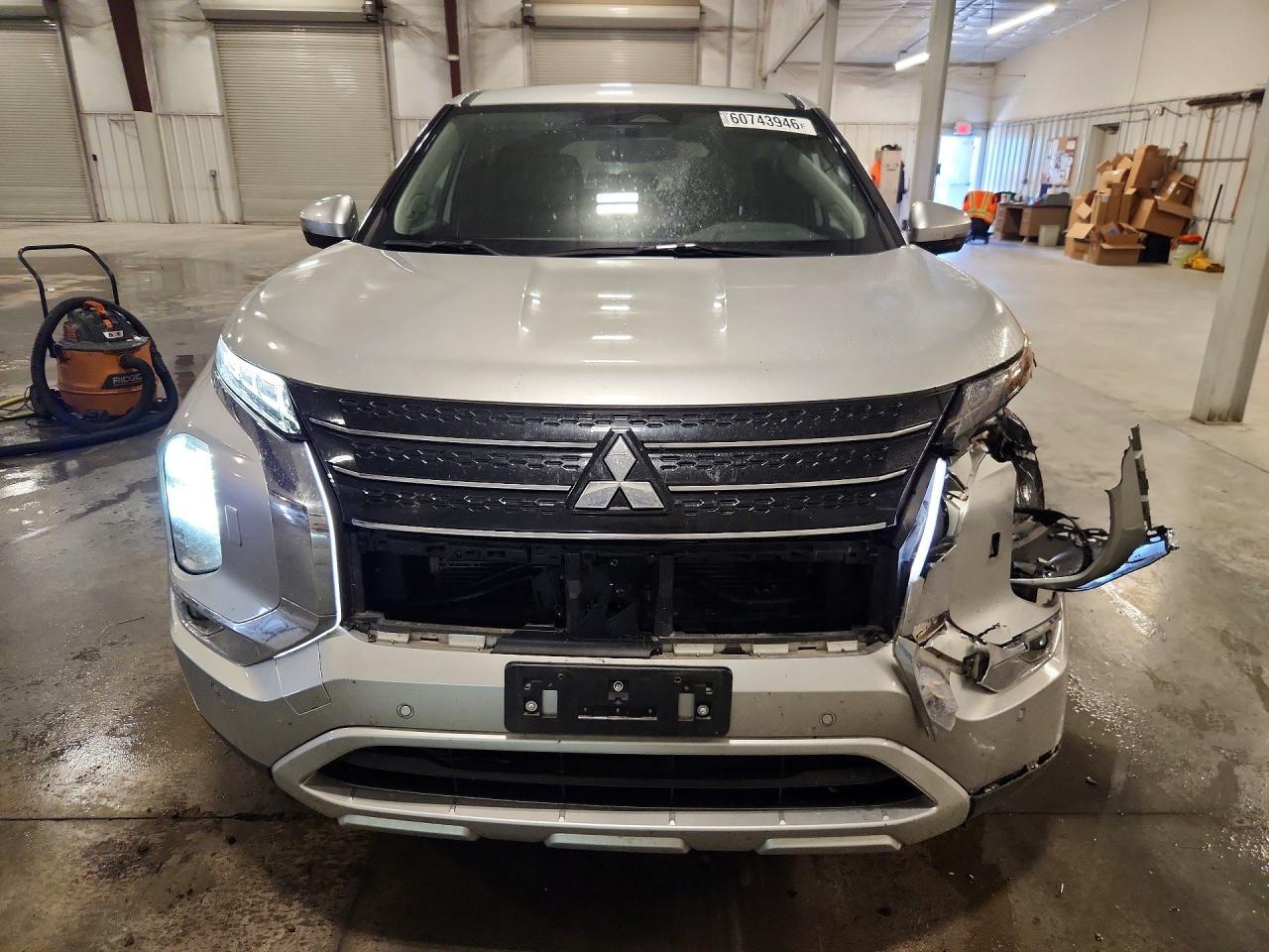 2022 Mitsubishi Outlander, SE