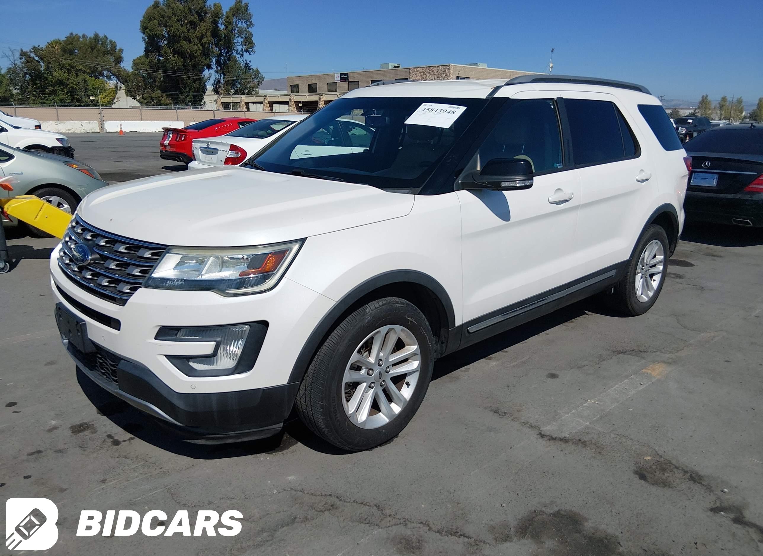 2016 Ford Explorer, Xlt