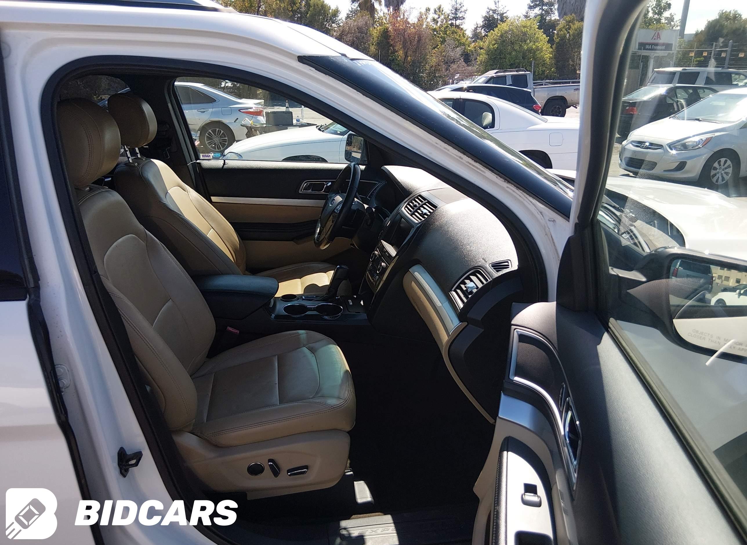 2016 Ford Explorer, Xlt