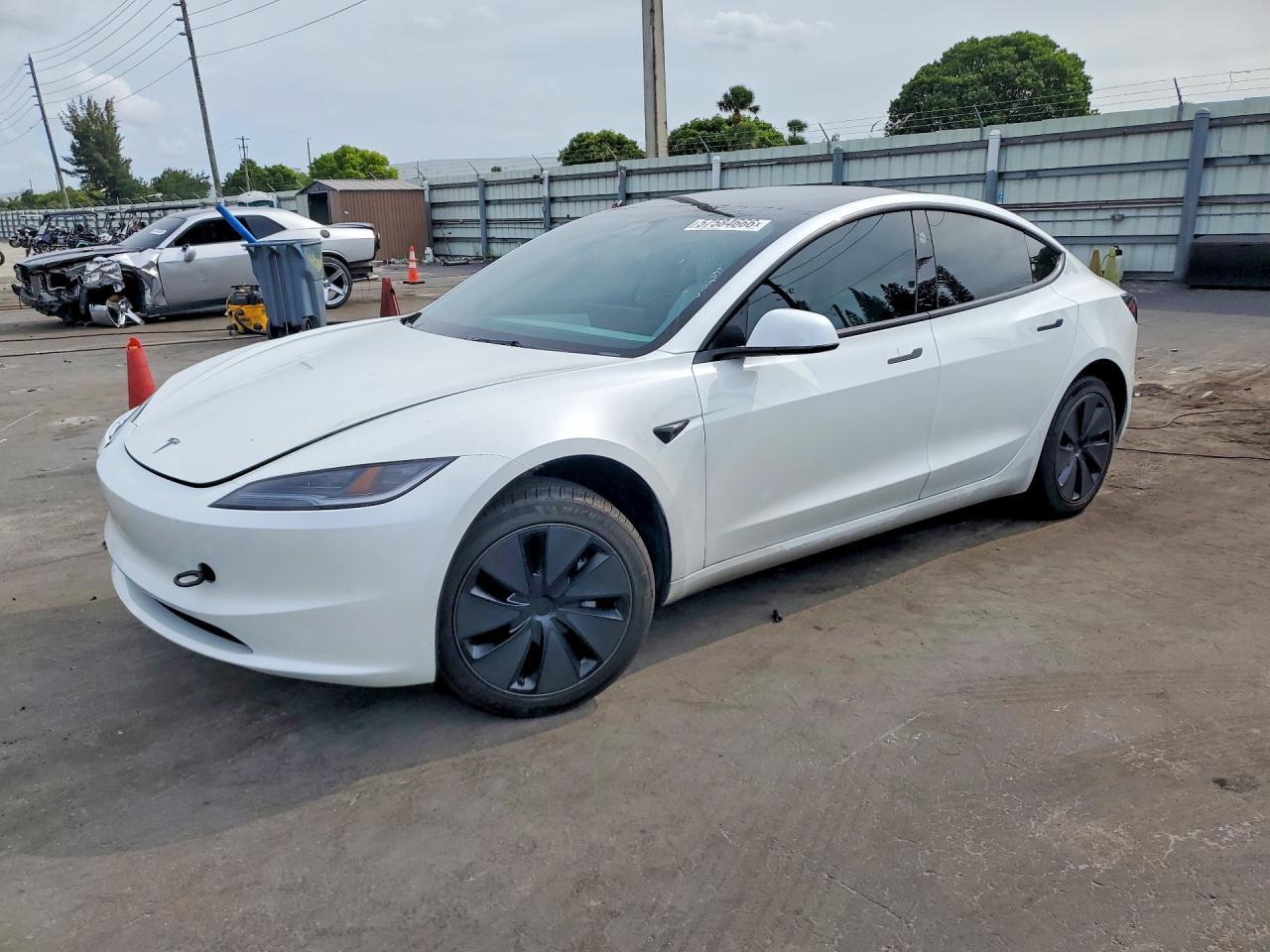 2026 Tesla MODEL 3