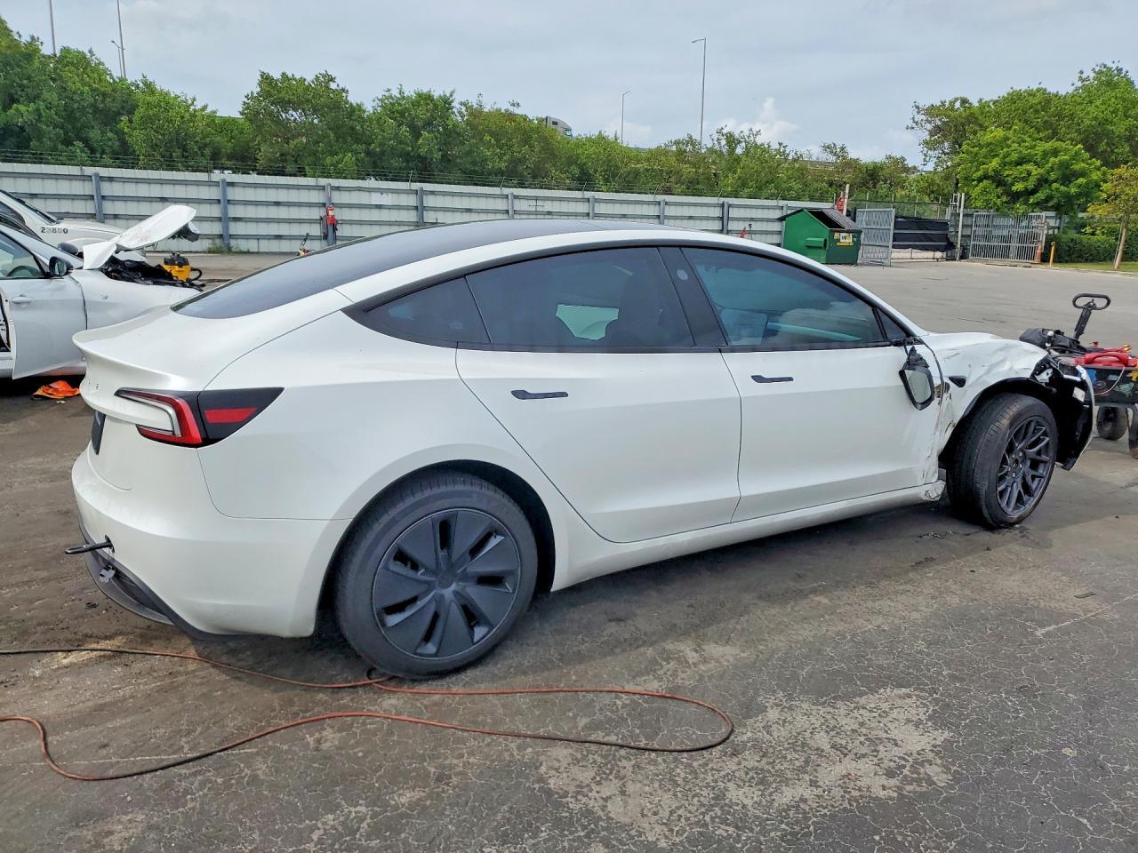 2026 Tesla MODEL 3