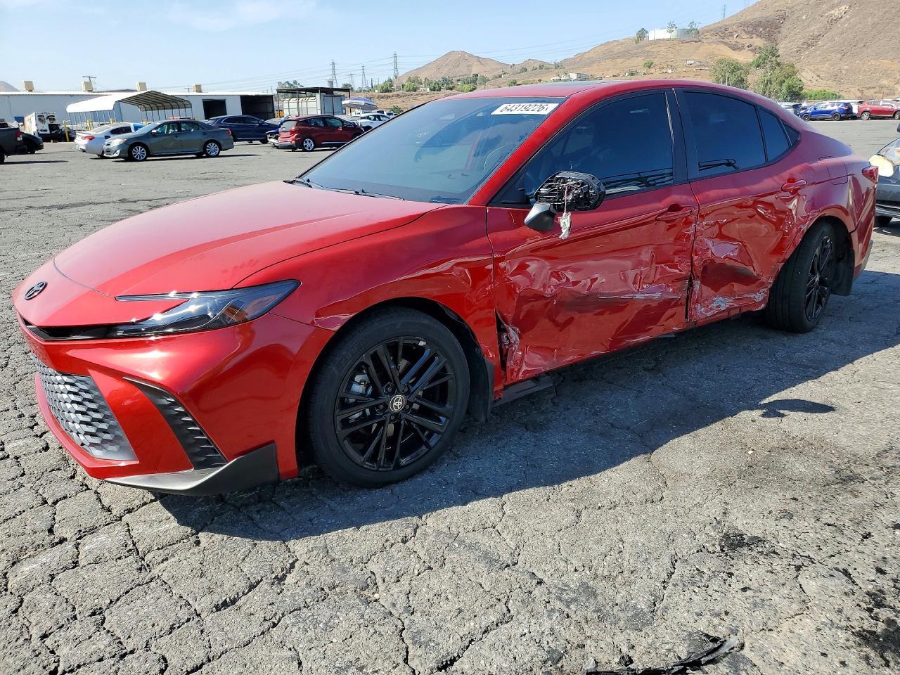 2025 Toyota Camry, SE