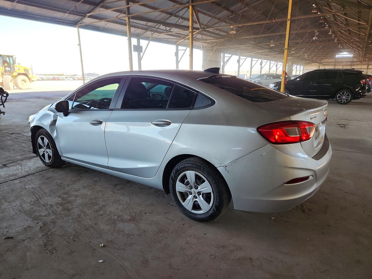 2018 Chevrolet Cruze, LS