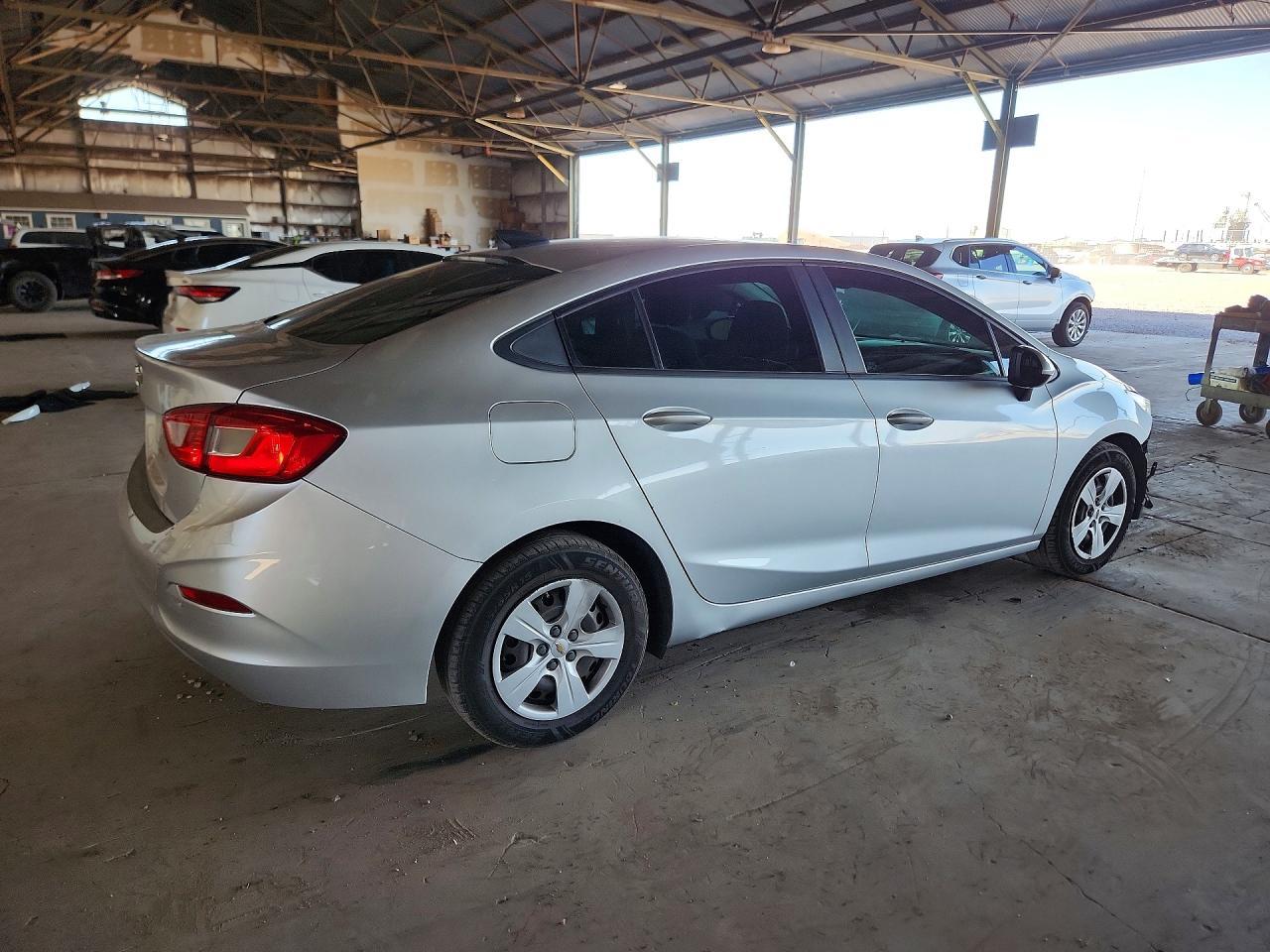 2018 Chevrolet Cruze, LS