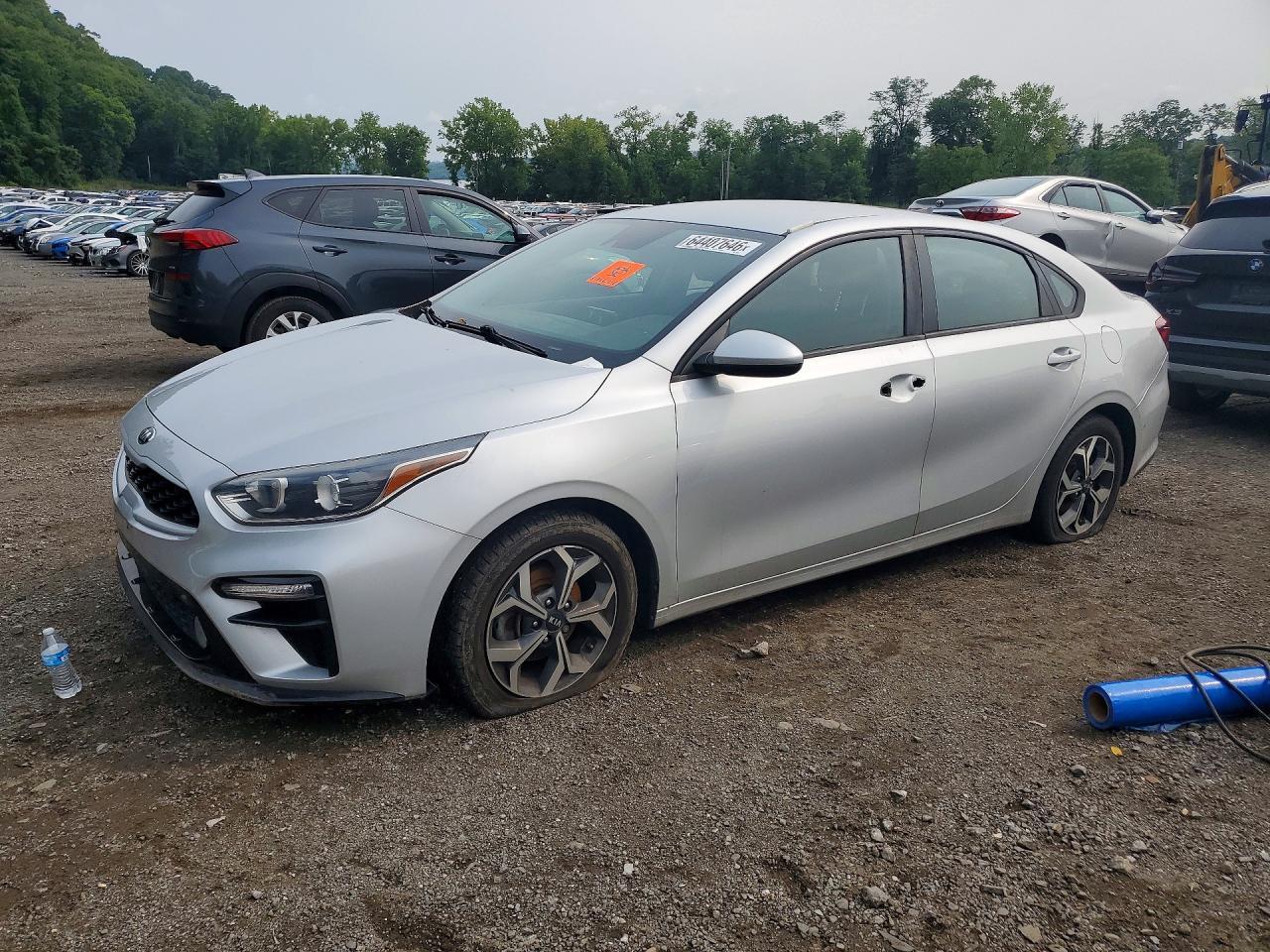 2021 KIA Forte, Lxs
