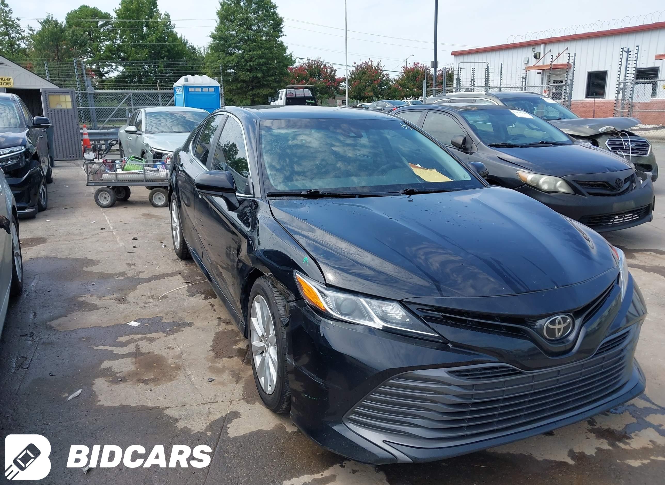 2019 Toyota Camry, LE