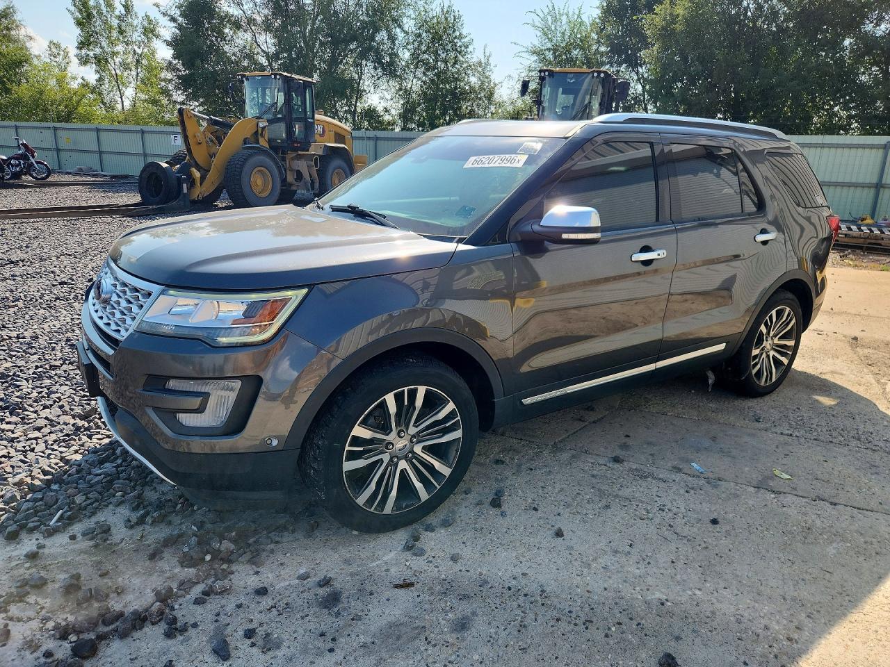 2017 Ford Explorer, Platinum