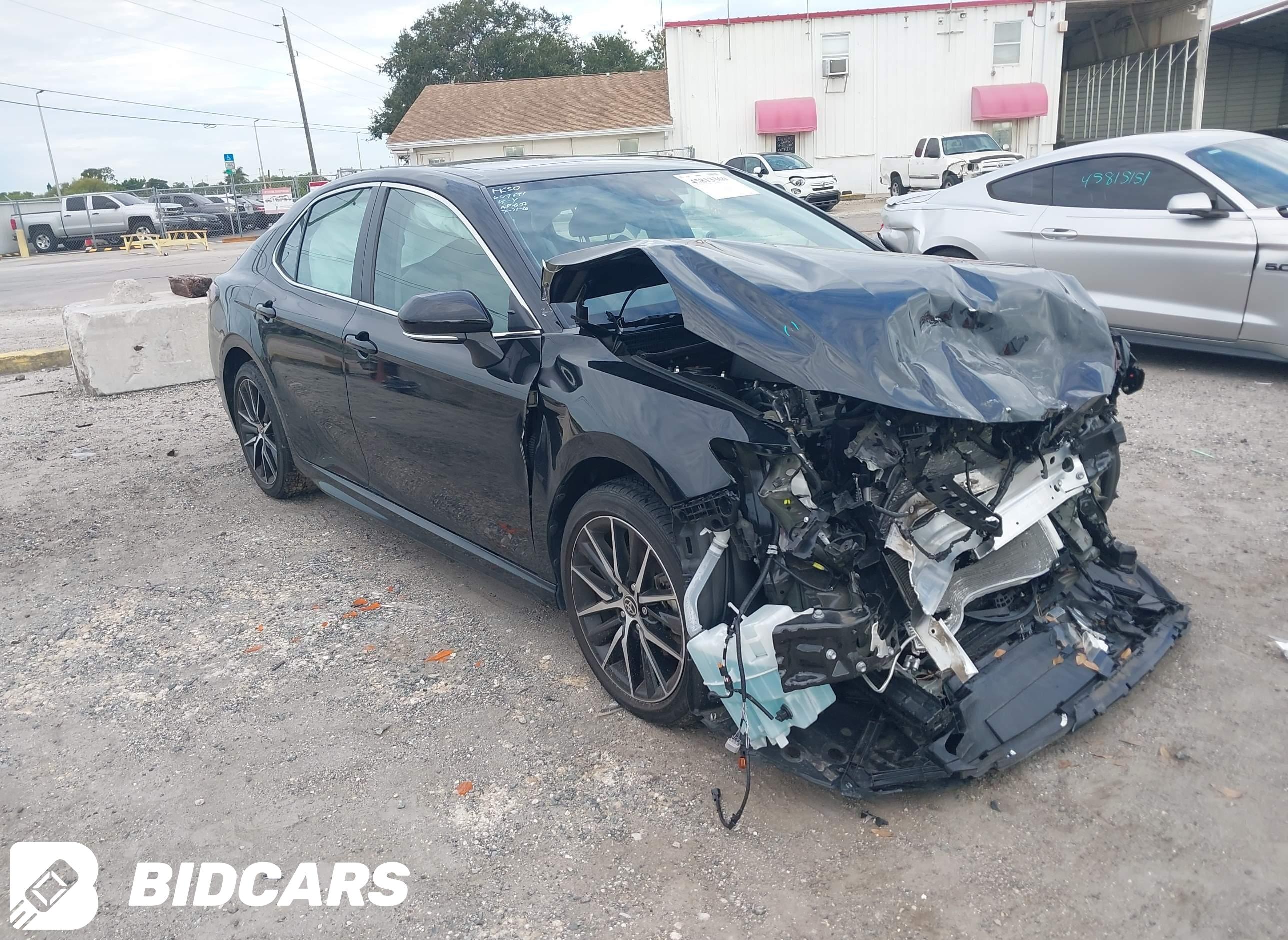 2024 Toyota Camry, SE