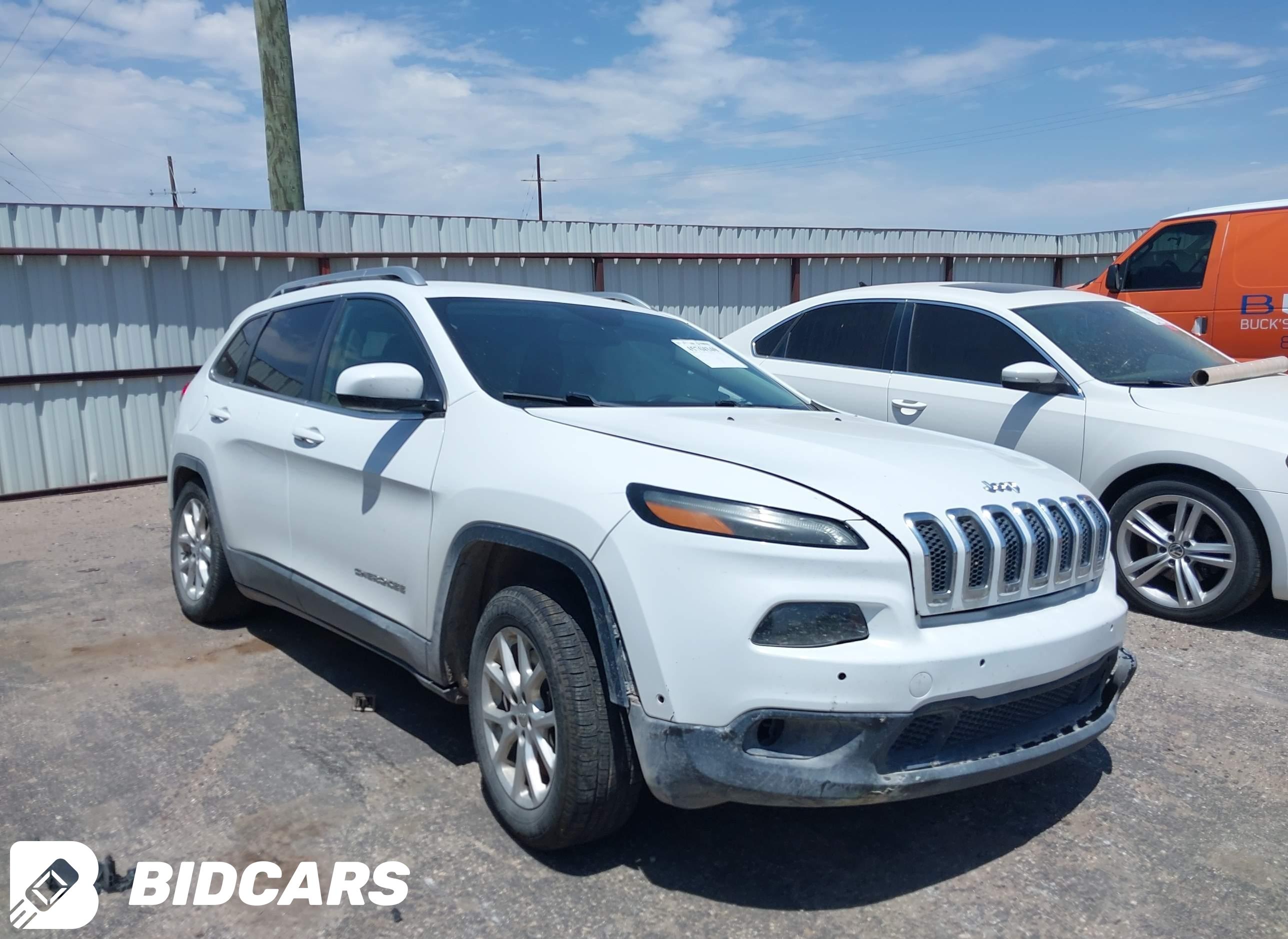 2015 Jeep Cherokee, Latitude