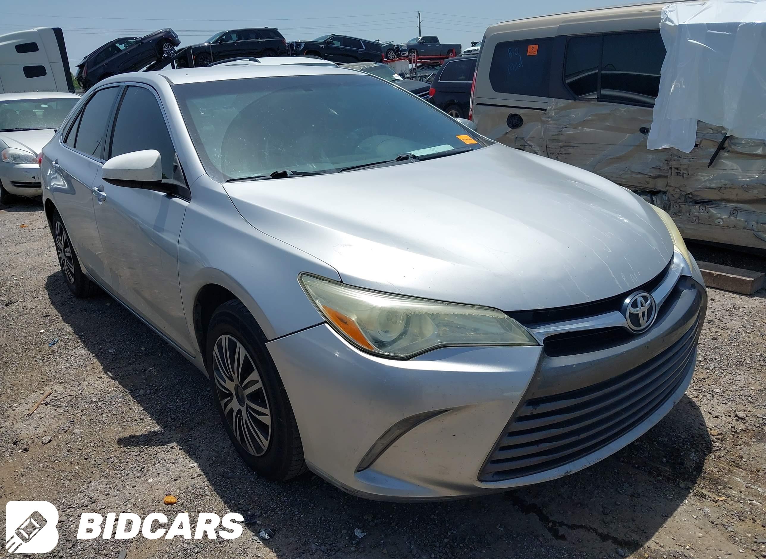 2015 Toyota Camry, LE