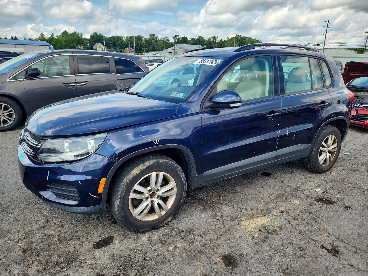 2016 Volkswagen Tiguan, S