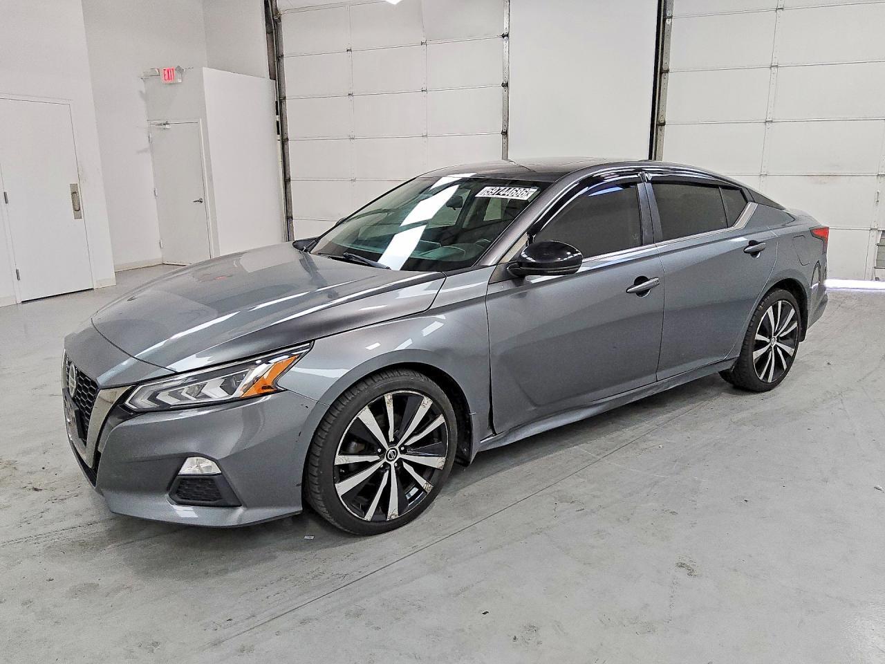 2019 Nissan Altima, SR