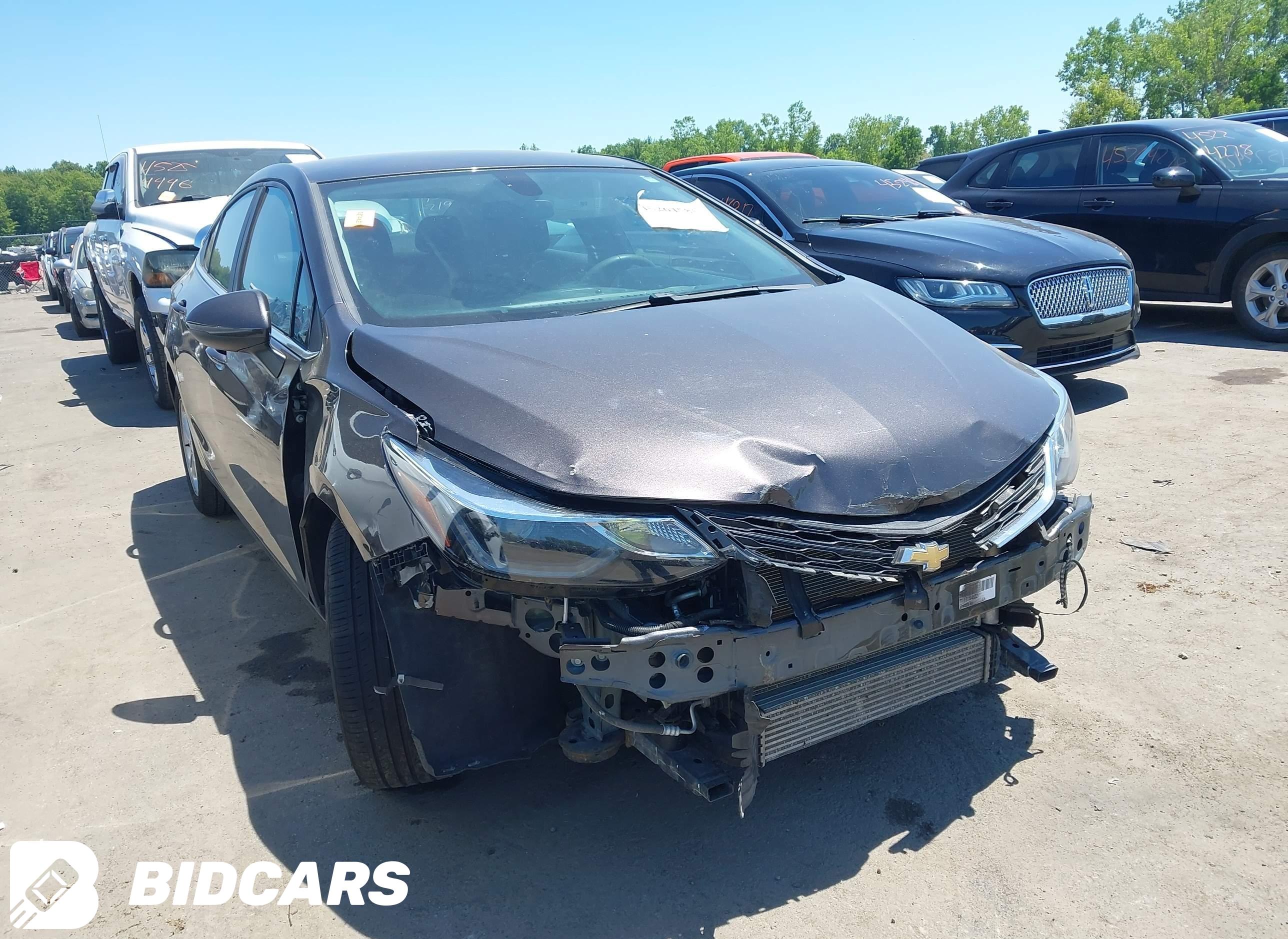 2017 Chevrolet Cruze, Lt Auto