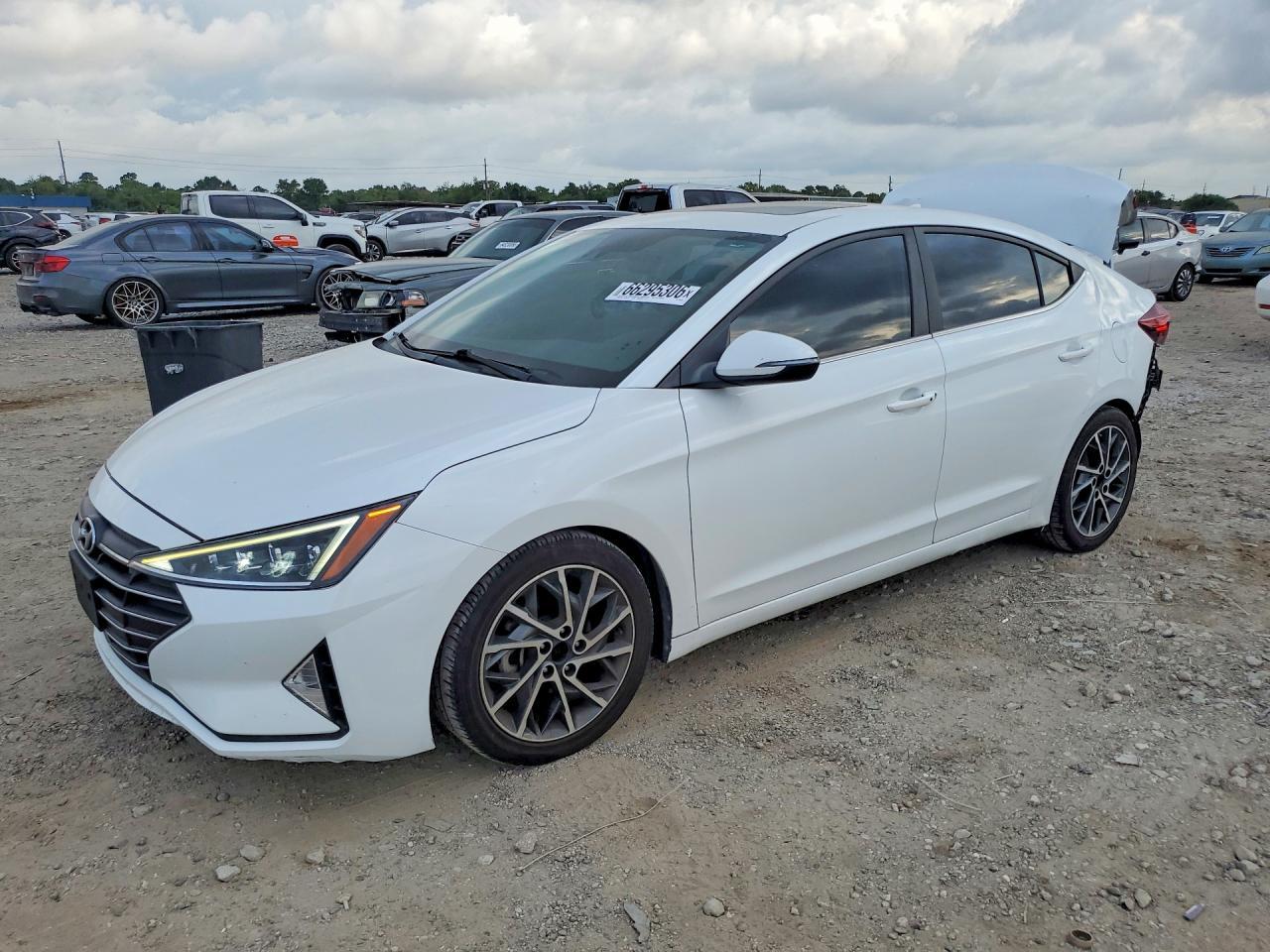 2019 Hyundai Elantra, Limited