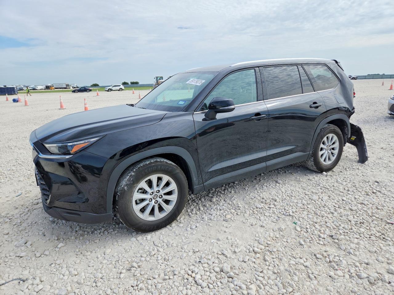 2025 Toyota Grand, Xle