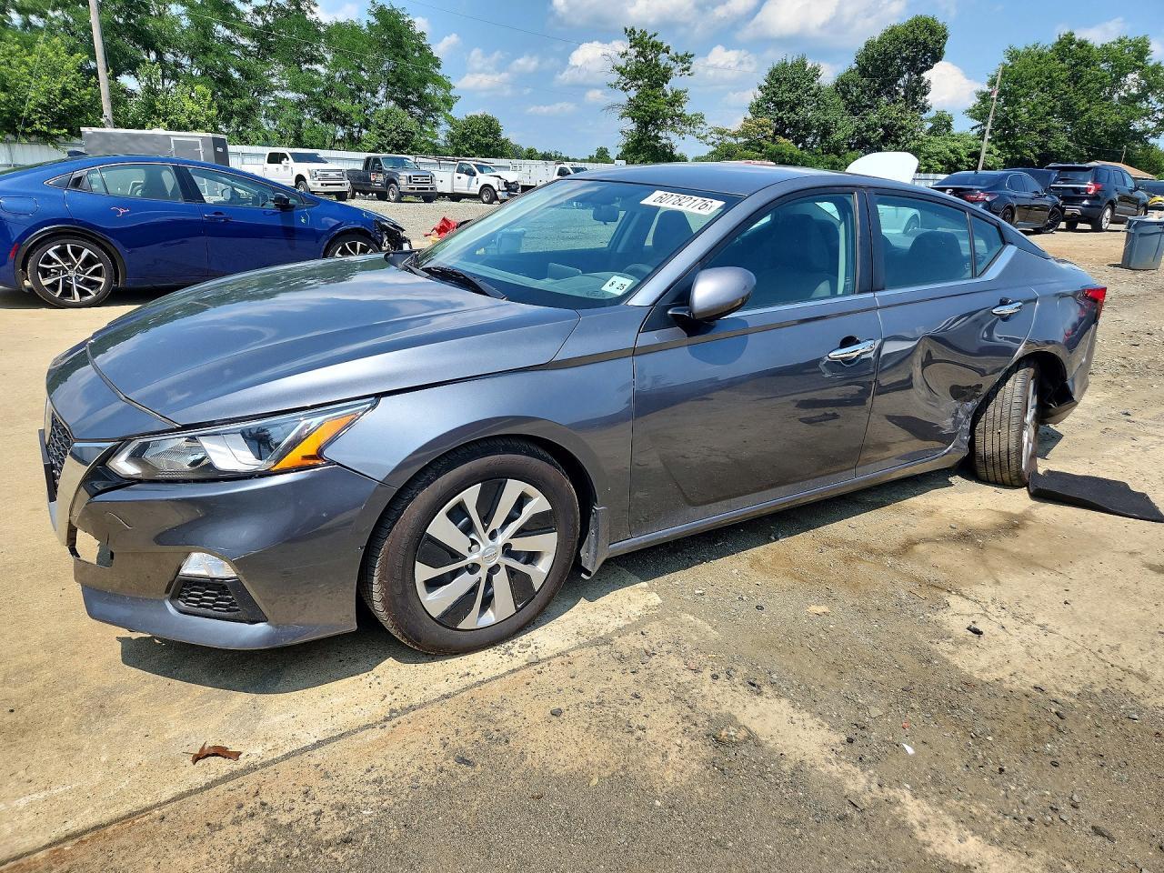 2020 Nissan Altima, S