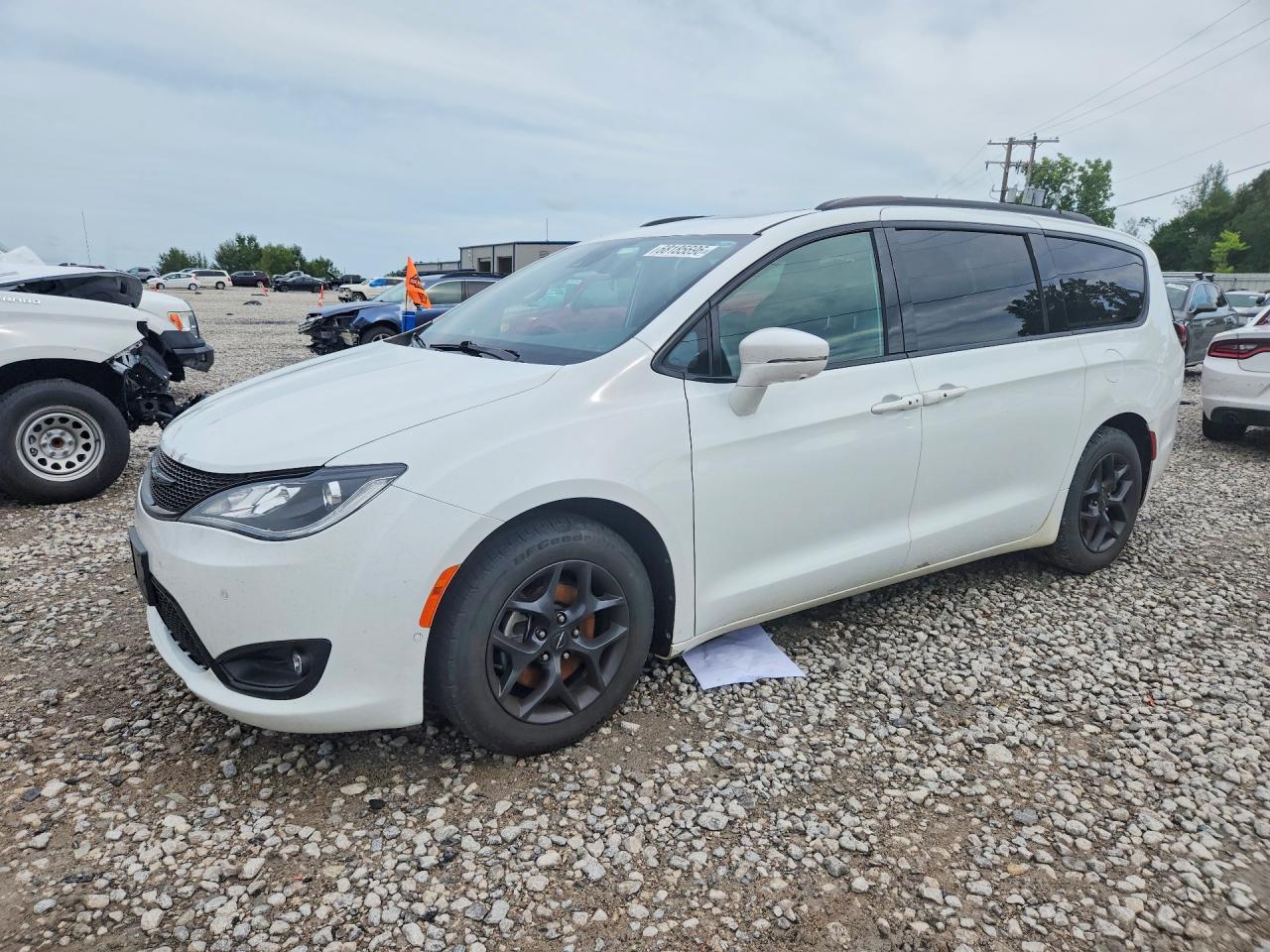 2018 Chrysler Pacifica, Limited