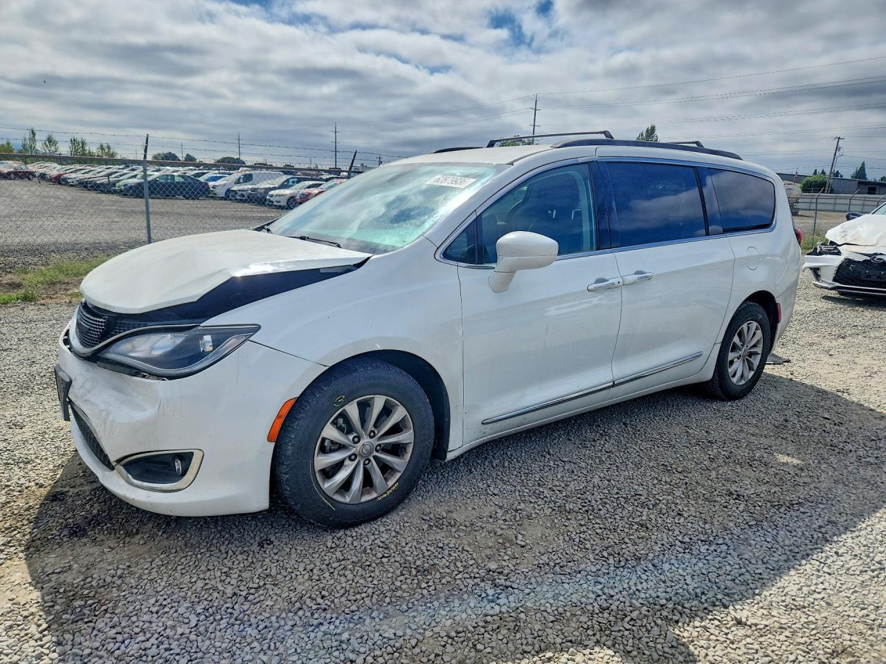 2017 Chrysler Pacifica, Touri...