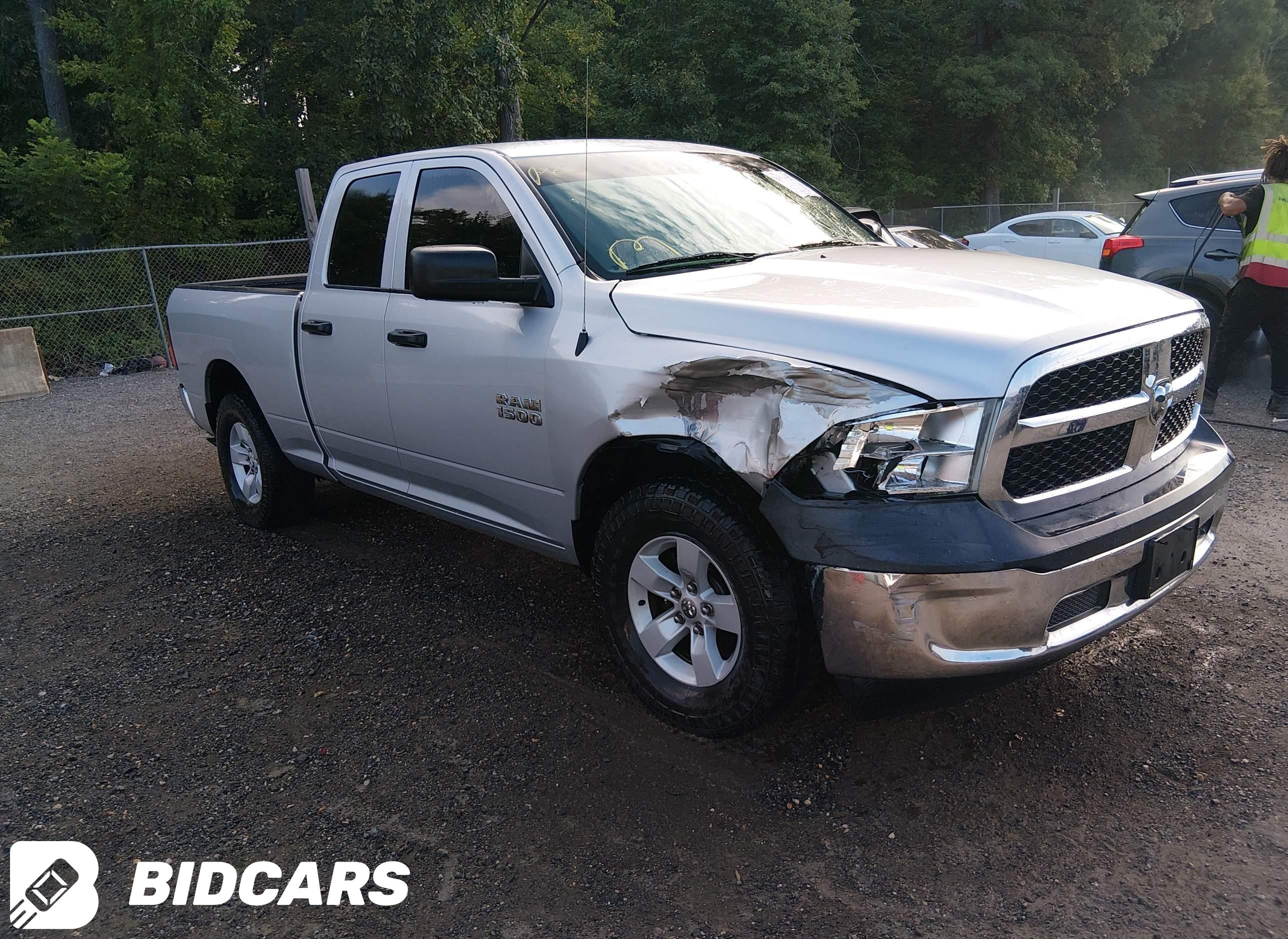 2017 RAM 1500, Tradesman  4X4...