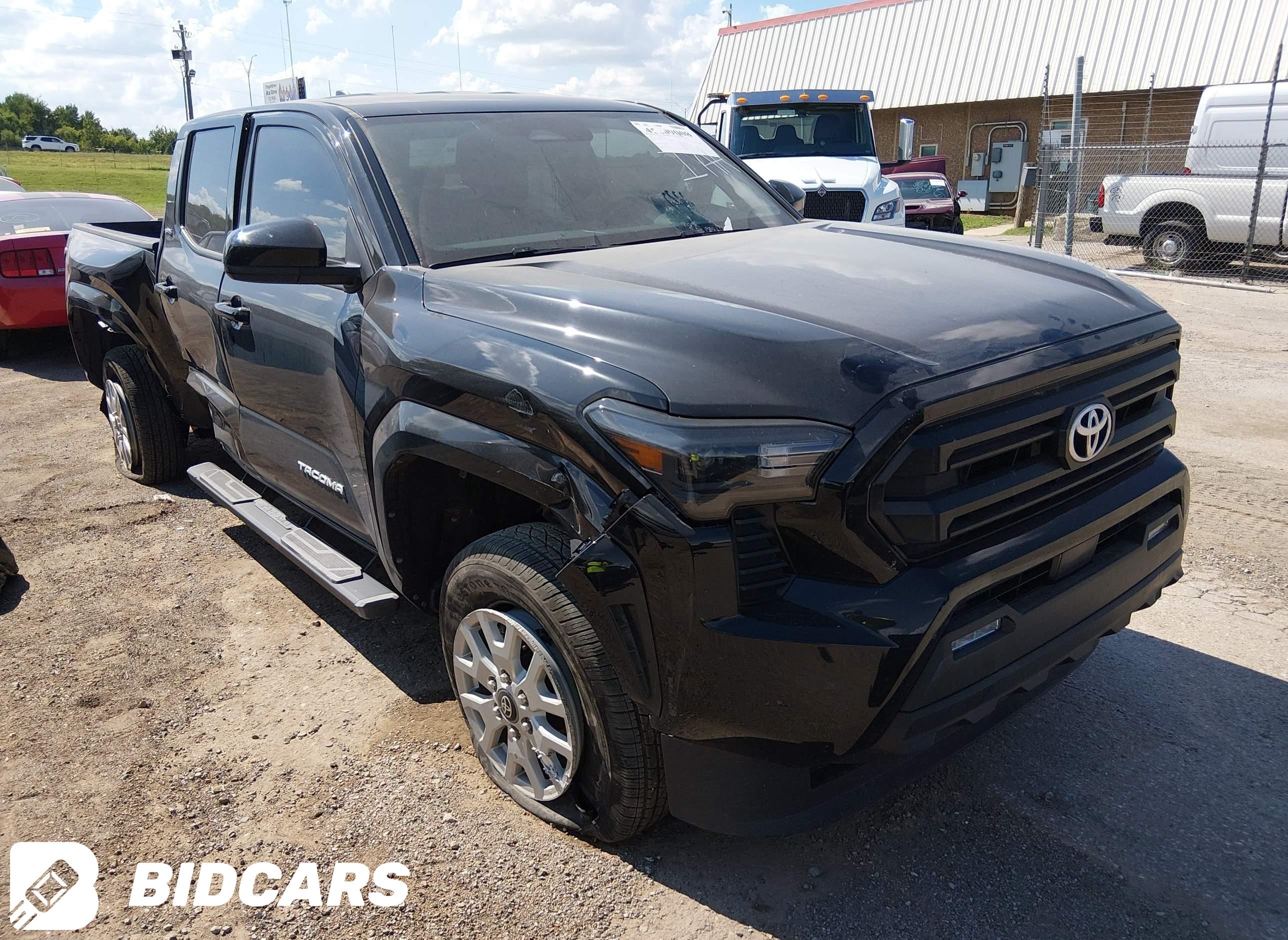 2025 Toyota Tacoma, SR5
